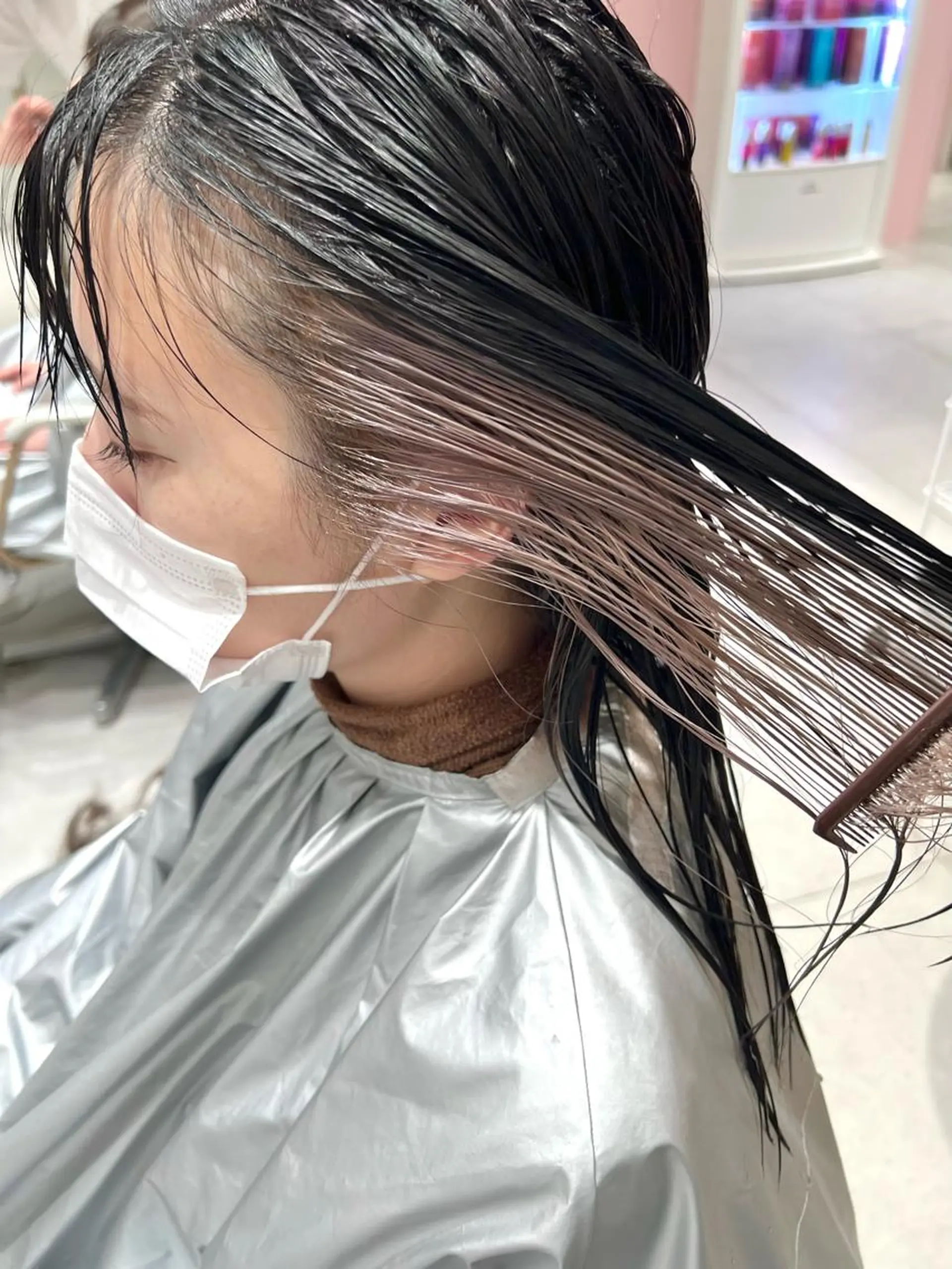 ミディアム カラー ベージュカラー 透明感カラー イヤリングカラー グレージュ インナーカラー ヘアカラー トリートメント レイヤー専門家 ダブルカラー修のヘアスタイル