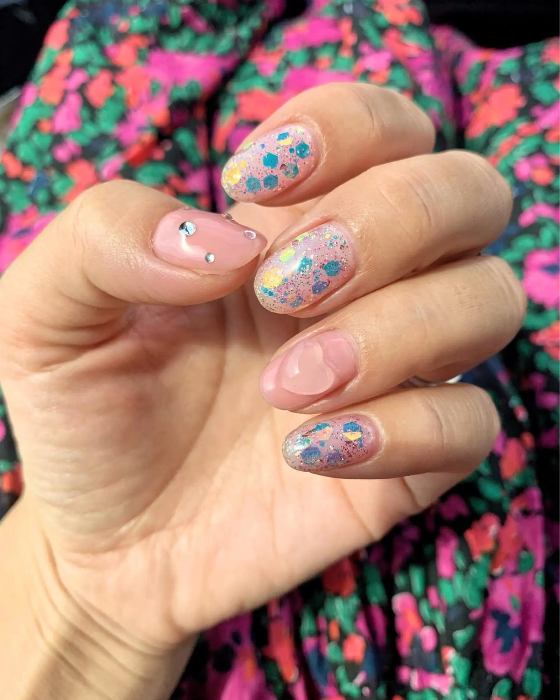 ネイル rokunana 佐野のネイルデザイン