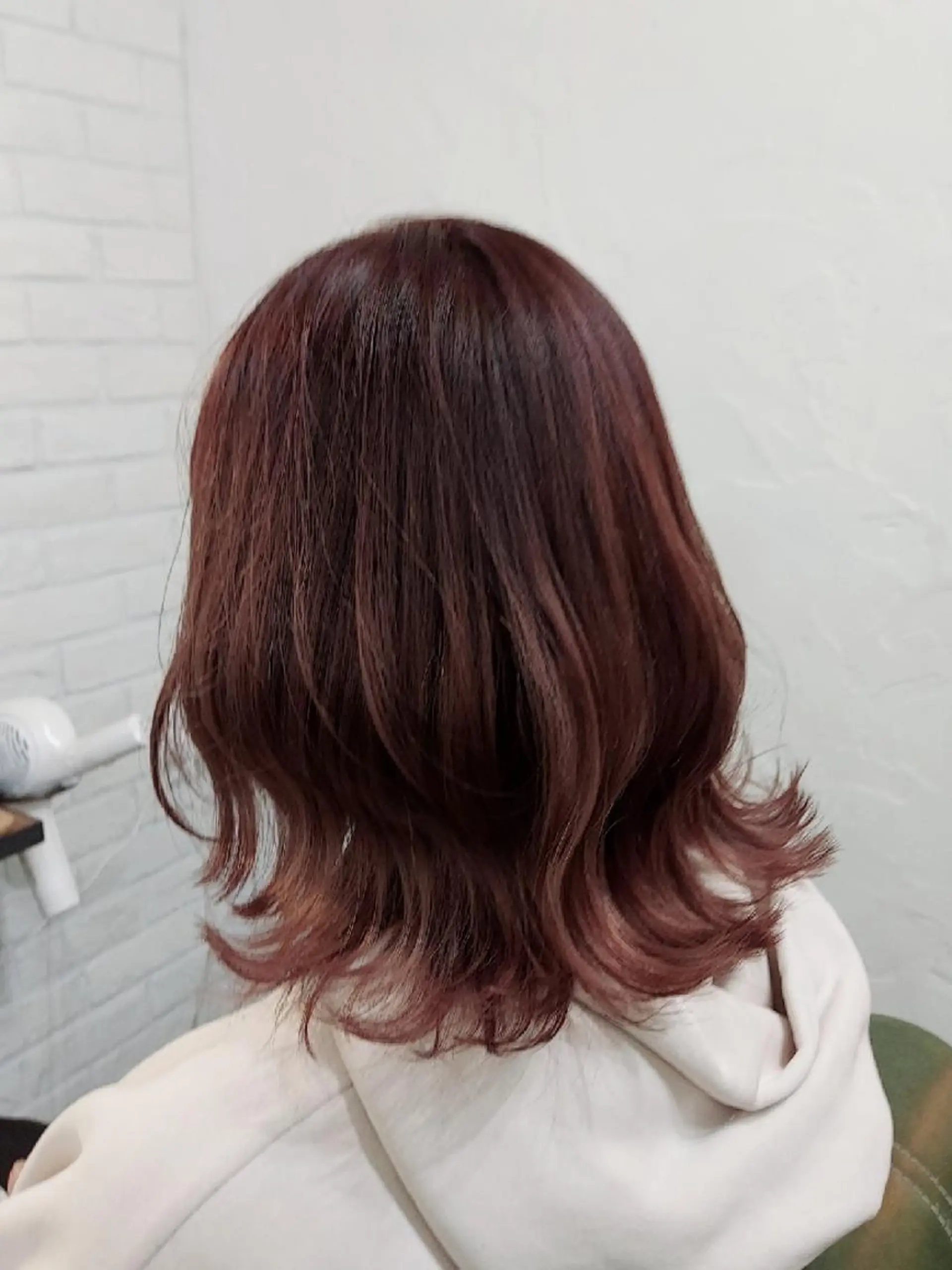 ミディアム 🌟艶髪カラー 🌟サイトウのヘアスタイル