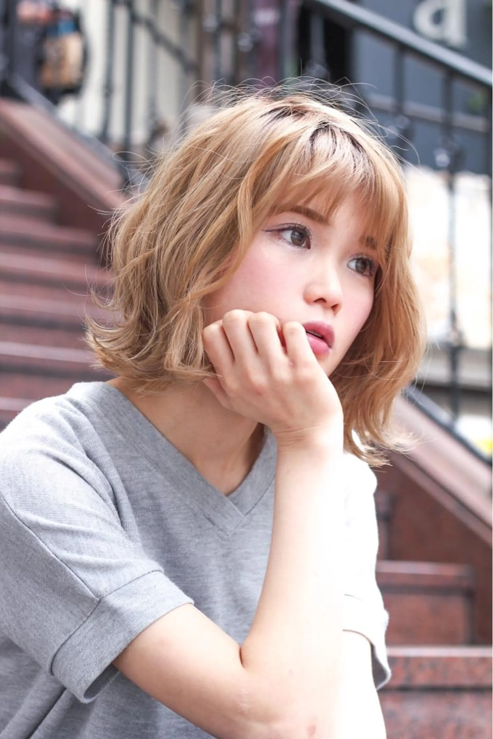 ミディアム カラー 韓国風ヘア ヘアカラー トリートメント ホワイト&レイヤーカ ットエクステ長畠俊輔のヘアスタイル