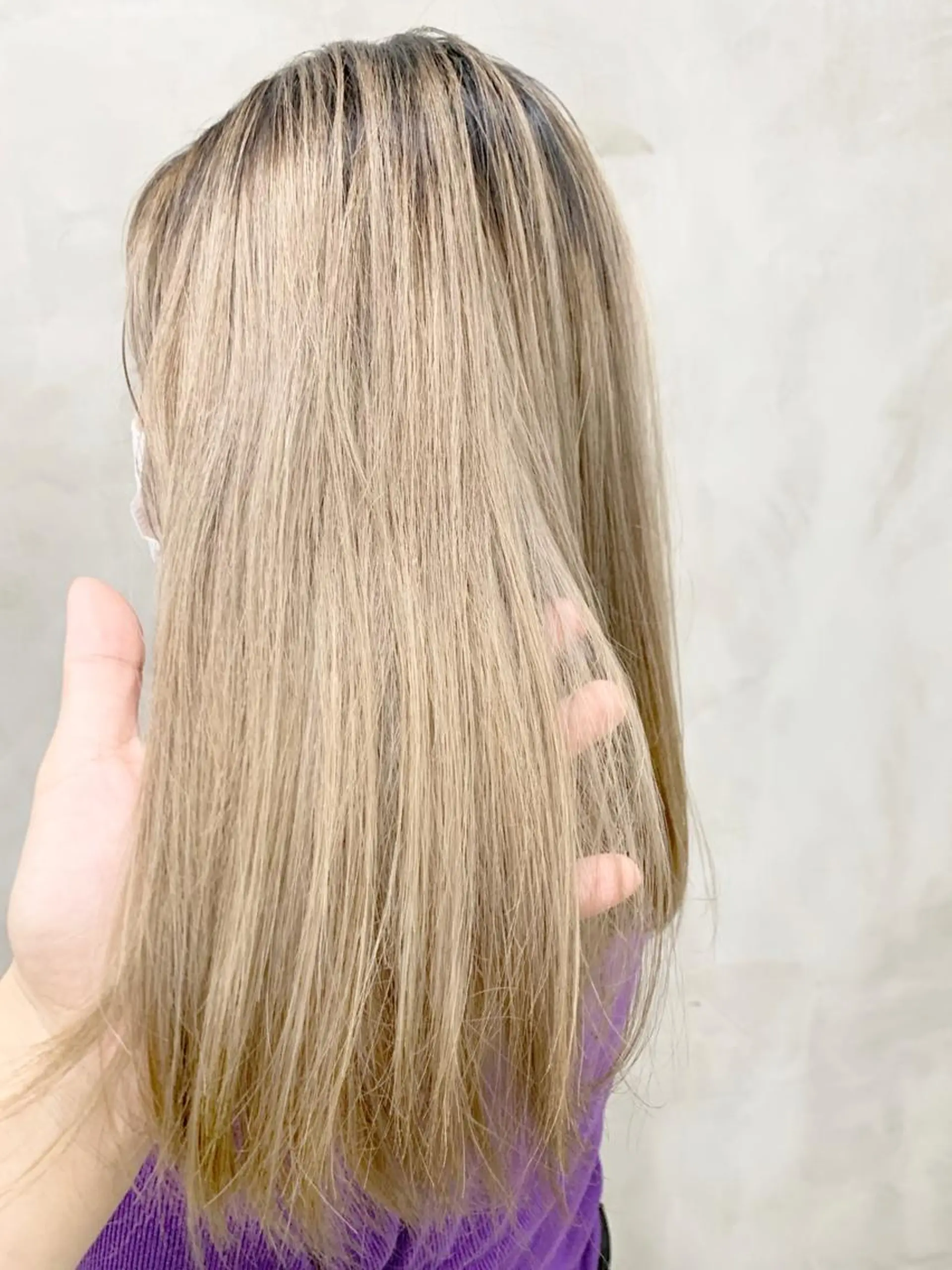 カラー ベージュカラー ブリーチ ブロンド ダブルカラー ハイトーンカラー ヘッドスパ (女性限定)🍋モエのヘアスタイル