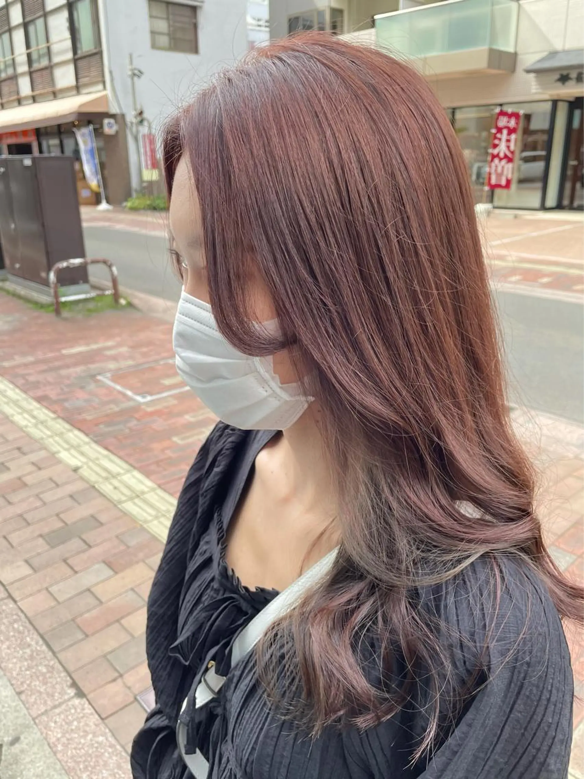 ロング カラー ブラウンカラー ピンクカラー ピンクブラウン 佐藤 魁人のヘアスタイル