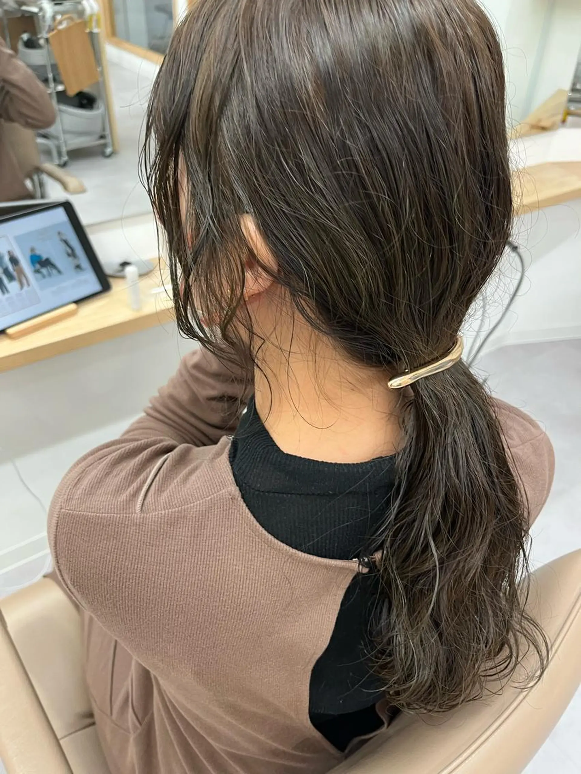 ロング カラー 結婚式お呼ばれヘア セット🌼Tommyのヘアスタイル