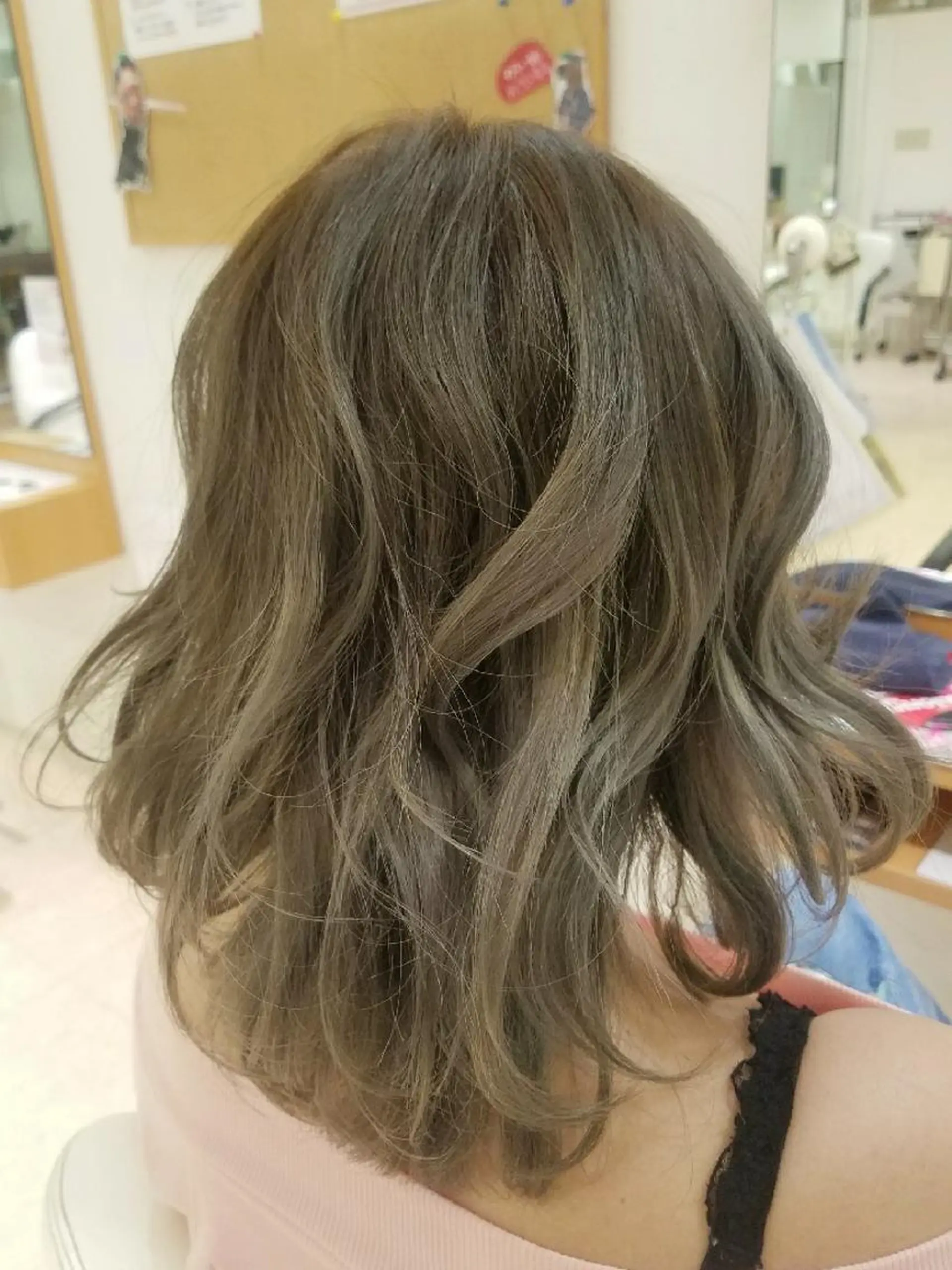 ミディアム カラー グラデーションカラー relish 所属・徳永 健のその他イメージ