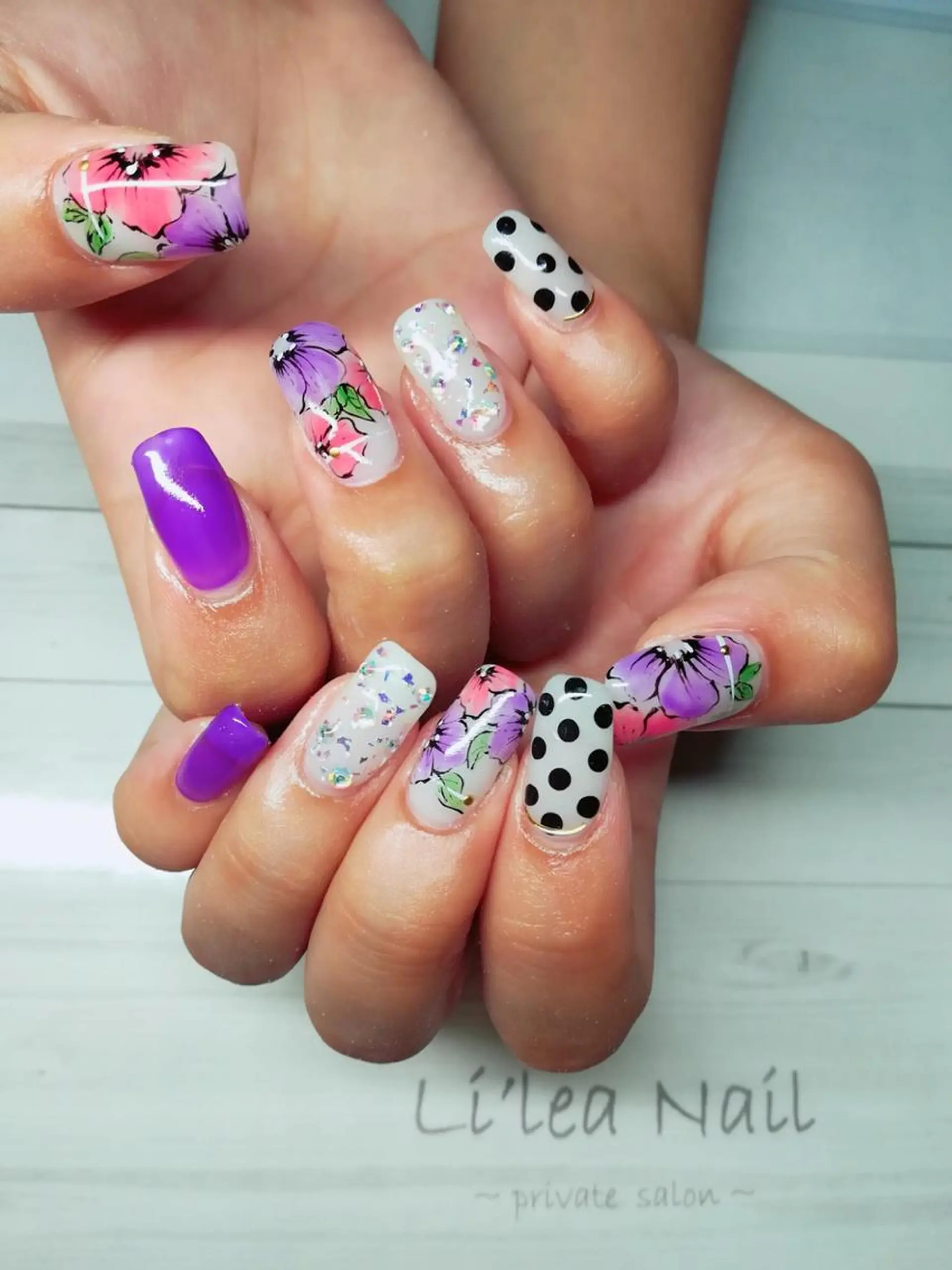 ネイル ハンドネイル Li'leaNail AINAのネイルデザイン