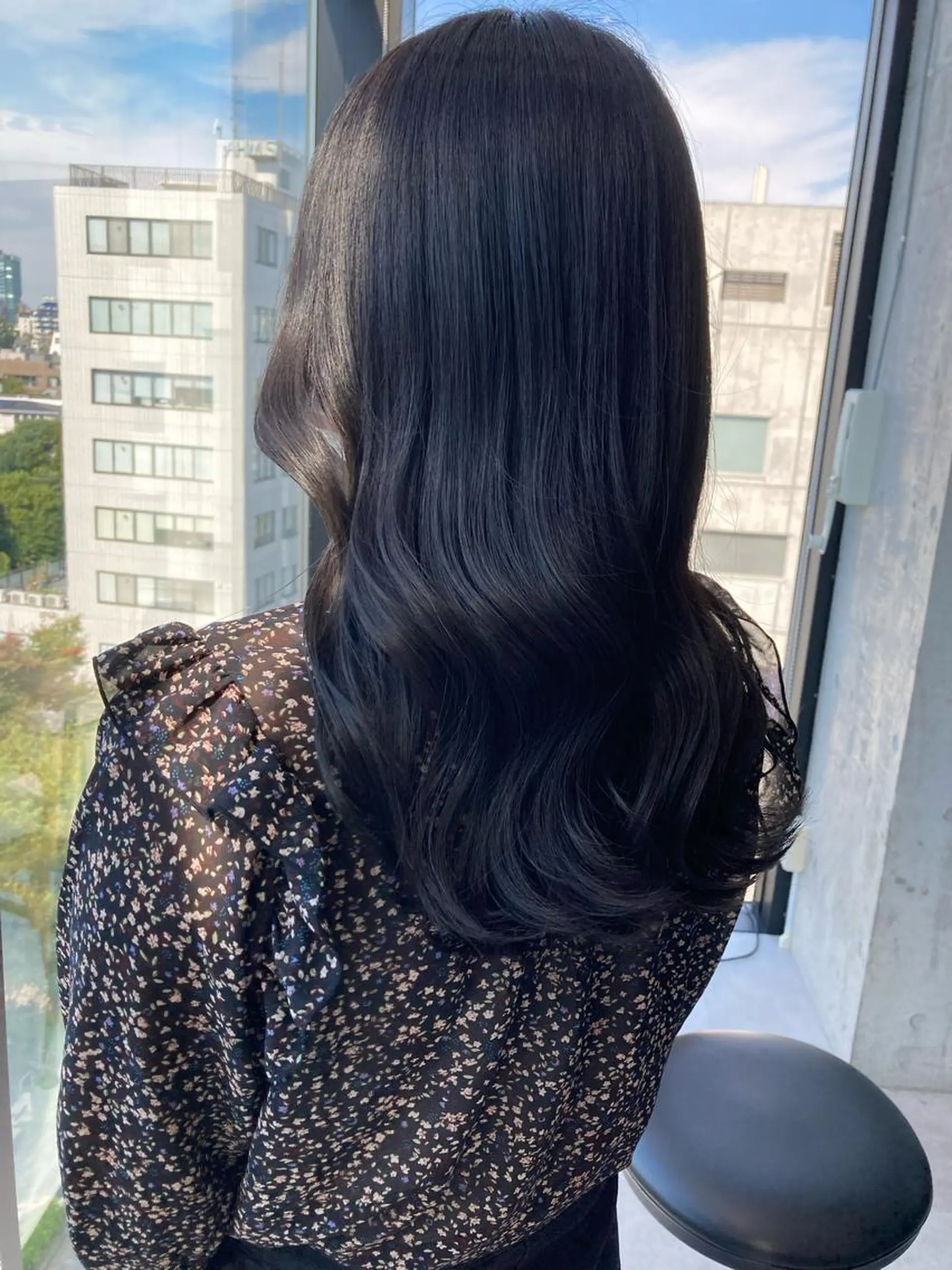 セミロング ヘアカラー トリートメント ✨色持ちの良い艶 カラー✨蟹江真世のヘアスタイル