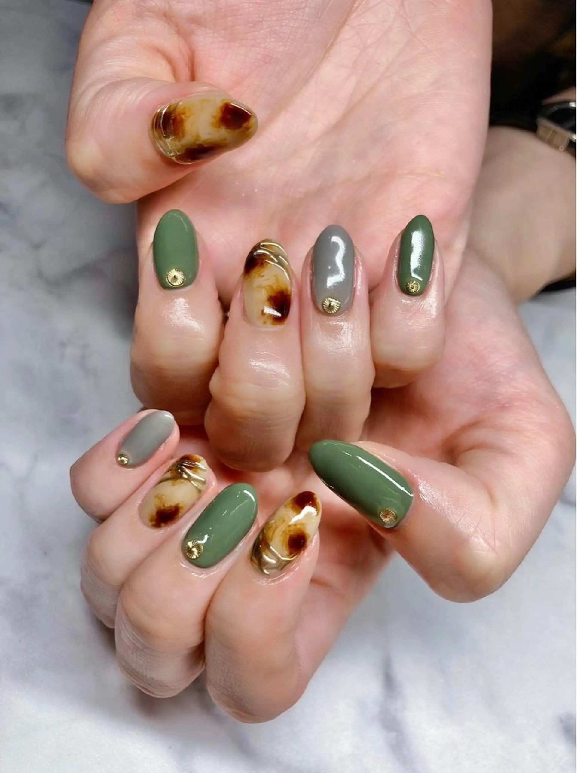 ネイル べっ甲ネイル ジェルネイル ミラーネイル ニュアンスネイル パラジェル Nail&eye Belire 新宿のネイルデザイン