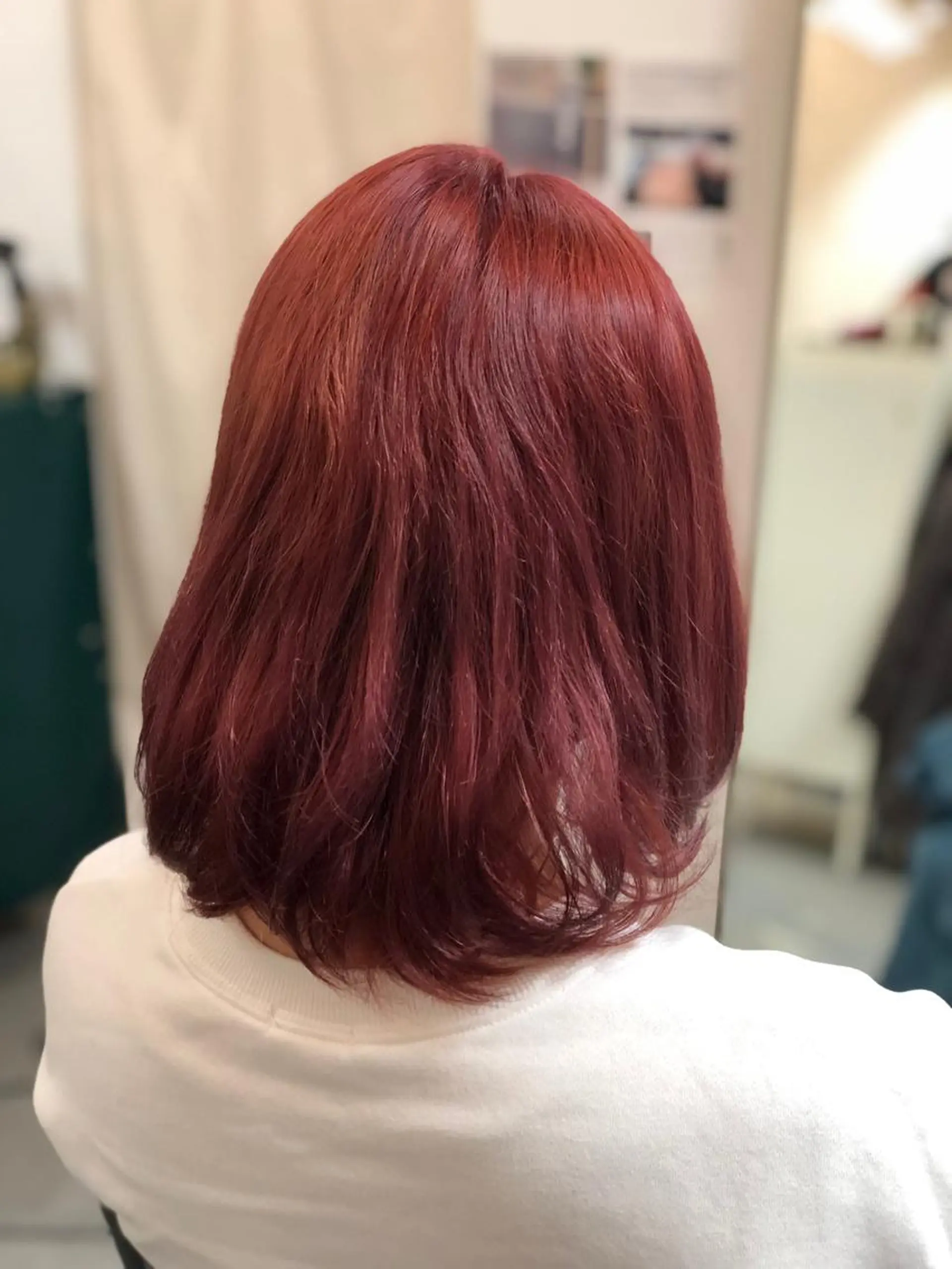 セミロング カラー ボルドーカラー carre hair 店長   中園　武士のヘアスタイル