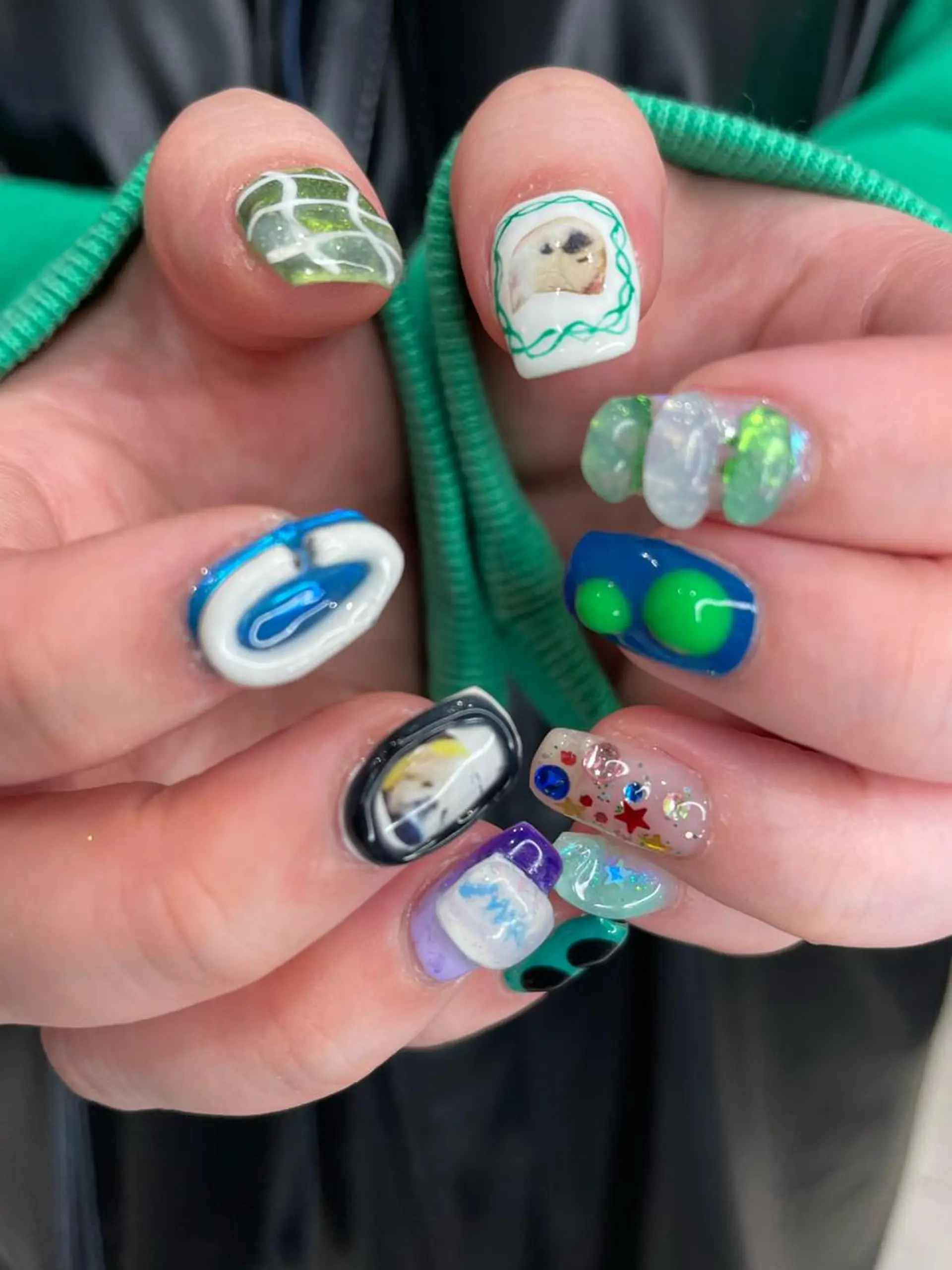 ネイル 🎀ボブ＋ハイトーン シュカ👶🏻のヘアスタイル