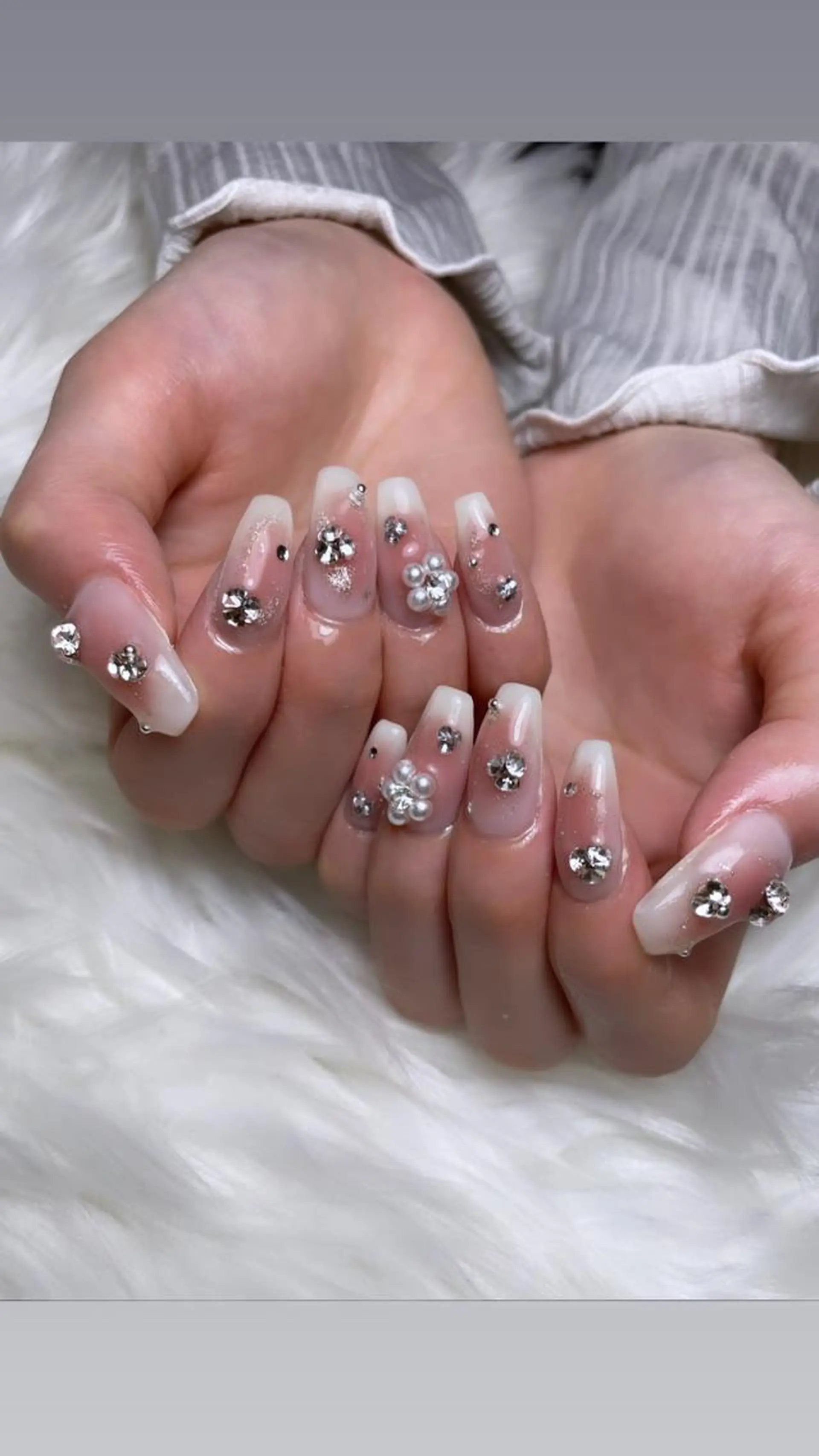 ロング ネイル チークネイル ワンホンネイル BELLUNA Mizuki❤︎のネイルデザイン