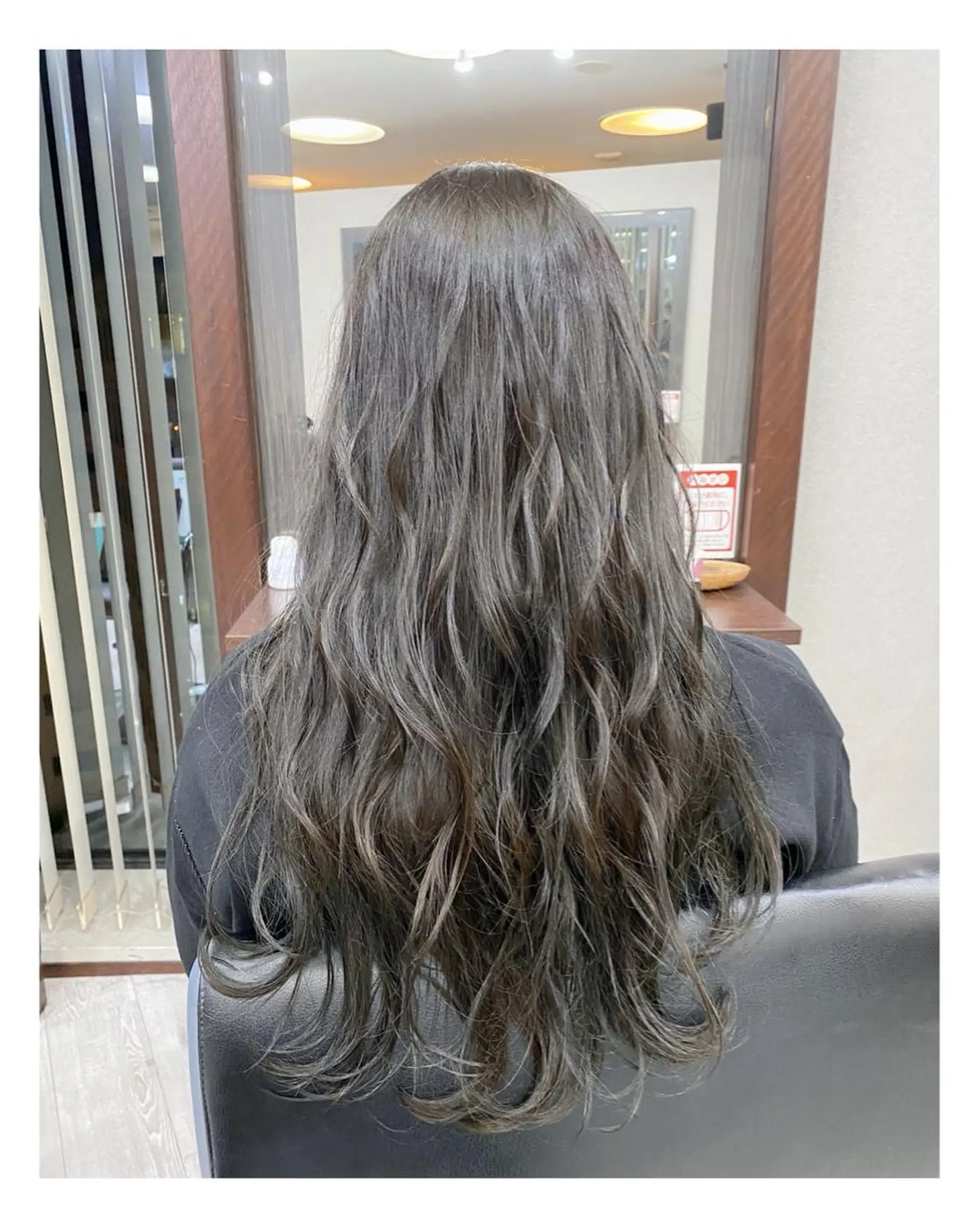 ロング カラー アッシュ アッシュグレー アッシュグレージュ グレージュ ＊横浜駅＊ 金子 誠也のヘアスタイル