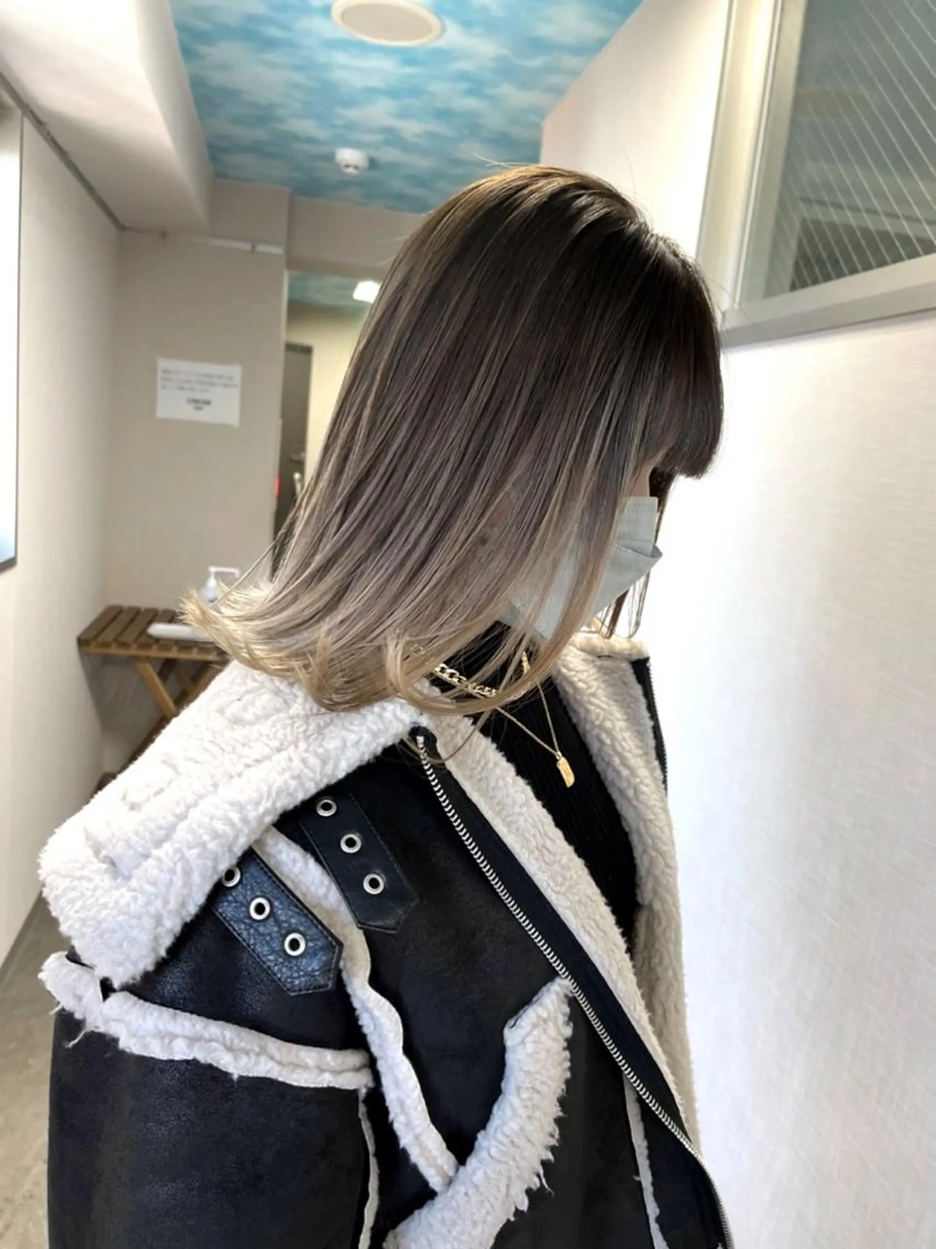 ミディアム カラー ヘアアレンジ バレイヤージュ ベージュカラー ブリーチ グラデーションカラー グレージュ ヘアカラー 松井那津子 /ハイライトブリーチのヘアスタイル