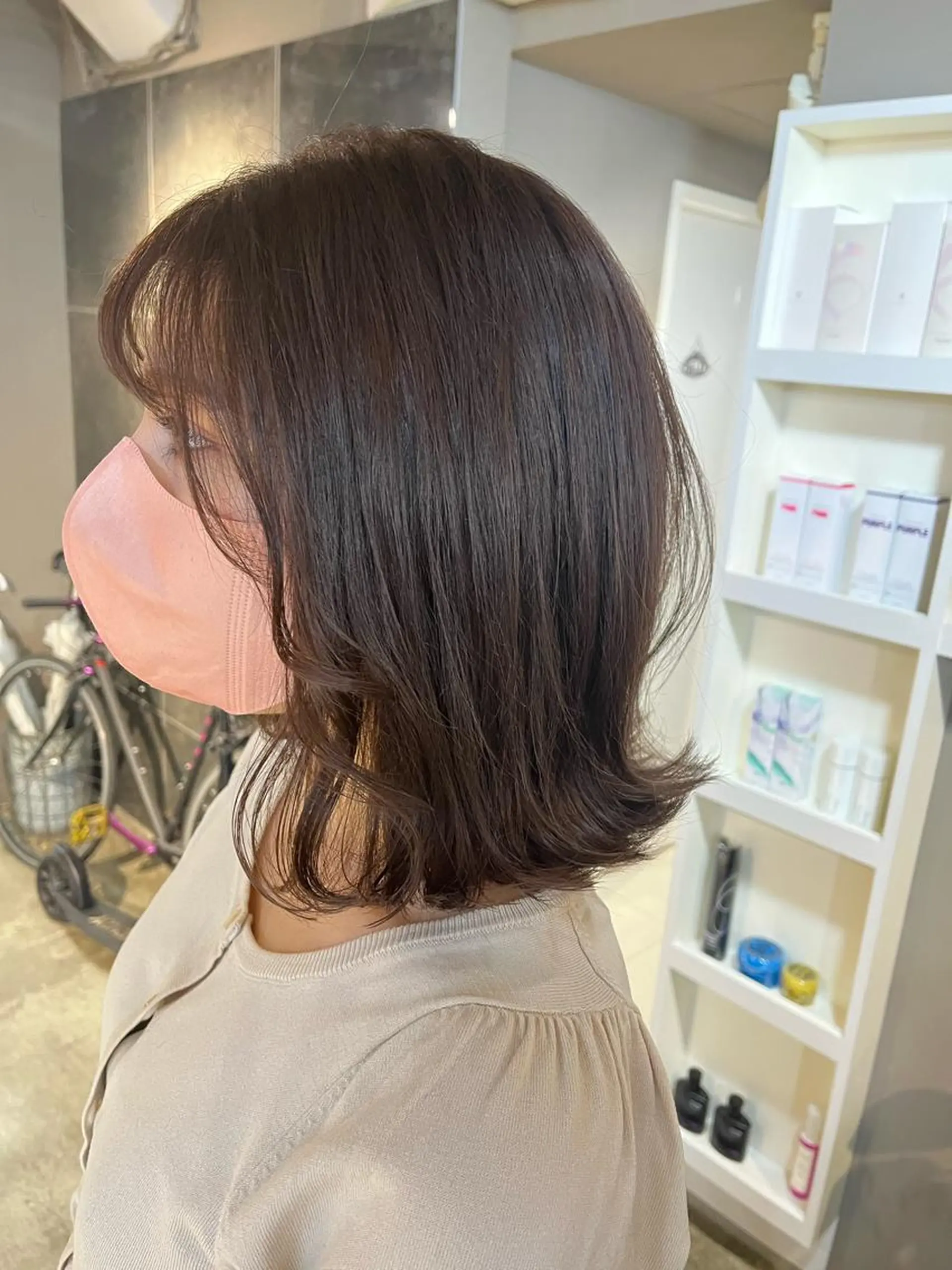 ミディアム カラー パーマ ヘアアレンジ キッズ ネイル マツエク・マツパ アイブロウ 透明感カラー🤎 ゆりのヘアスタイル