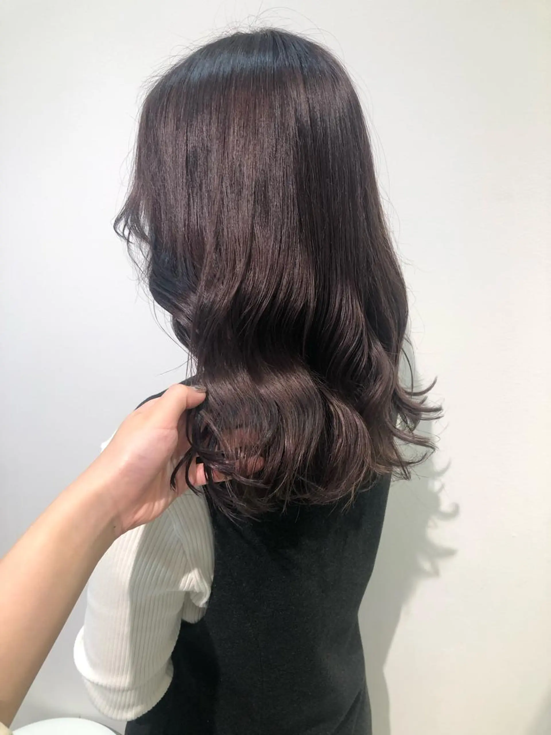 セミロング カラー ブリーチ グレージュ ラベンダーカラー ラベンダーグレージュ ラベンダーグレー 髪質改善/レイヤー/ お顔まわり/Ami.のヘアスタイル