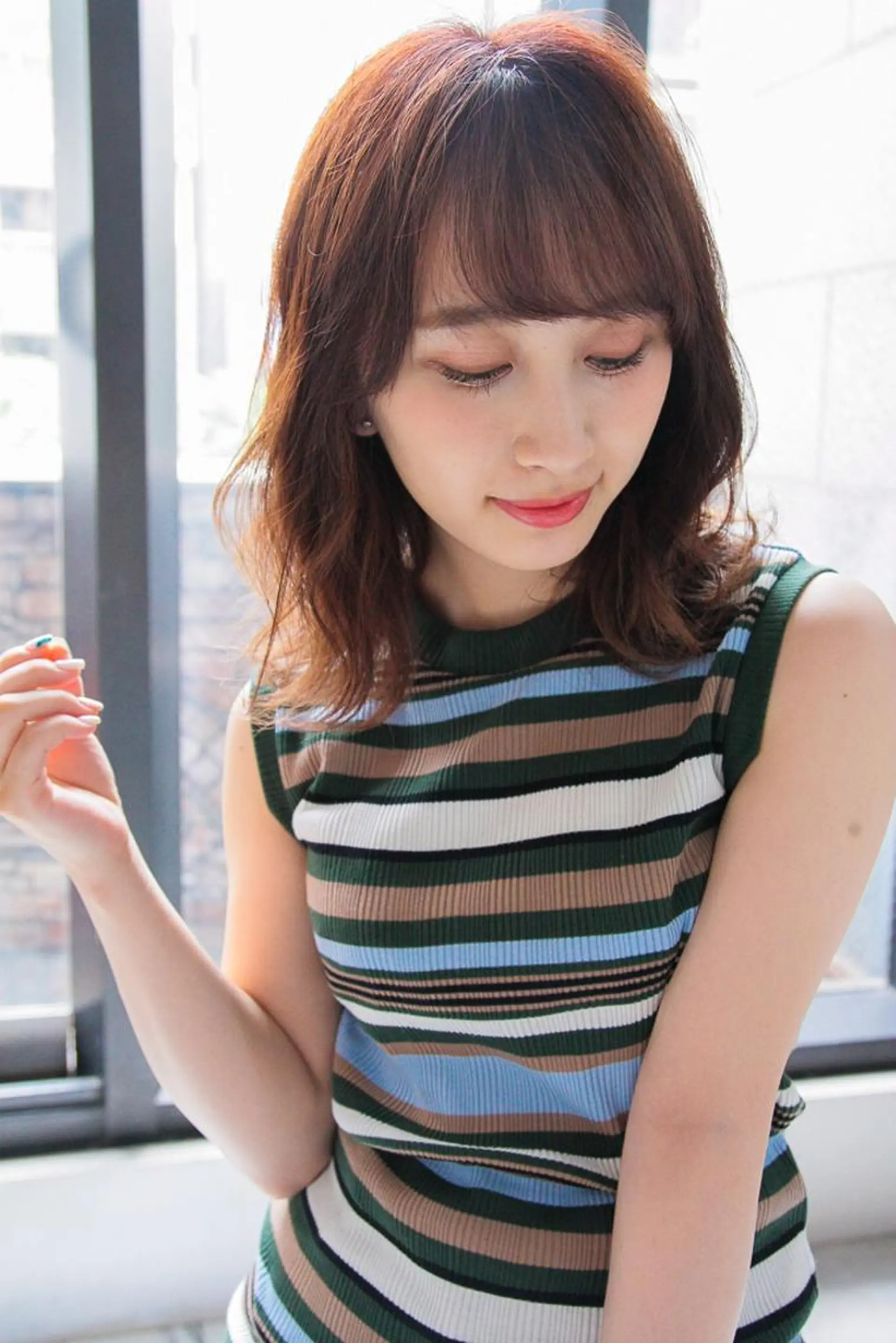 ミディアム カラー 小顔カット エクステ(レミー毛) NINEのヘアスタイル