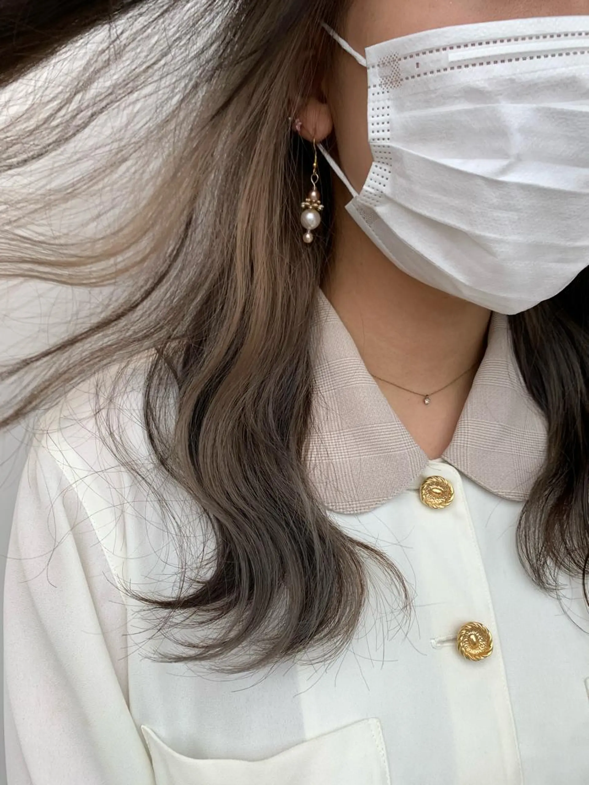 セミロング カラー ベージュカラー イヤリングカラー ミルクティーベージュ ホワイトミルクティーベージュ ヘアカラー 中目黒🌼 🌼ハナのヘアスタイル