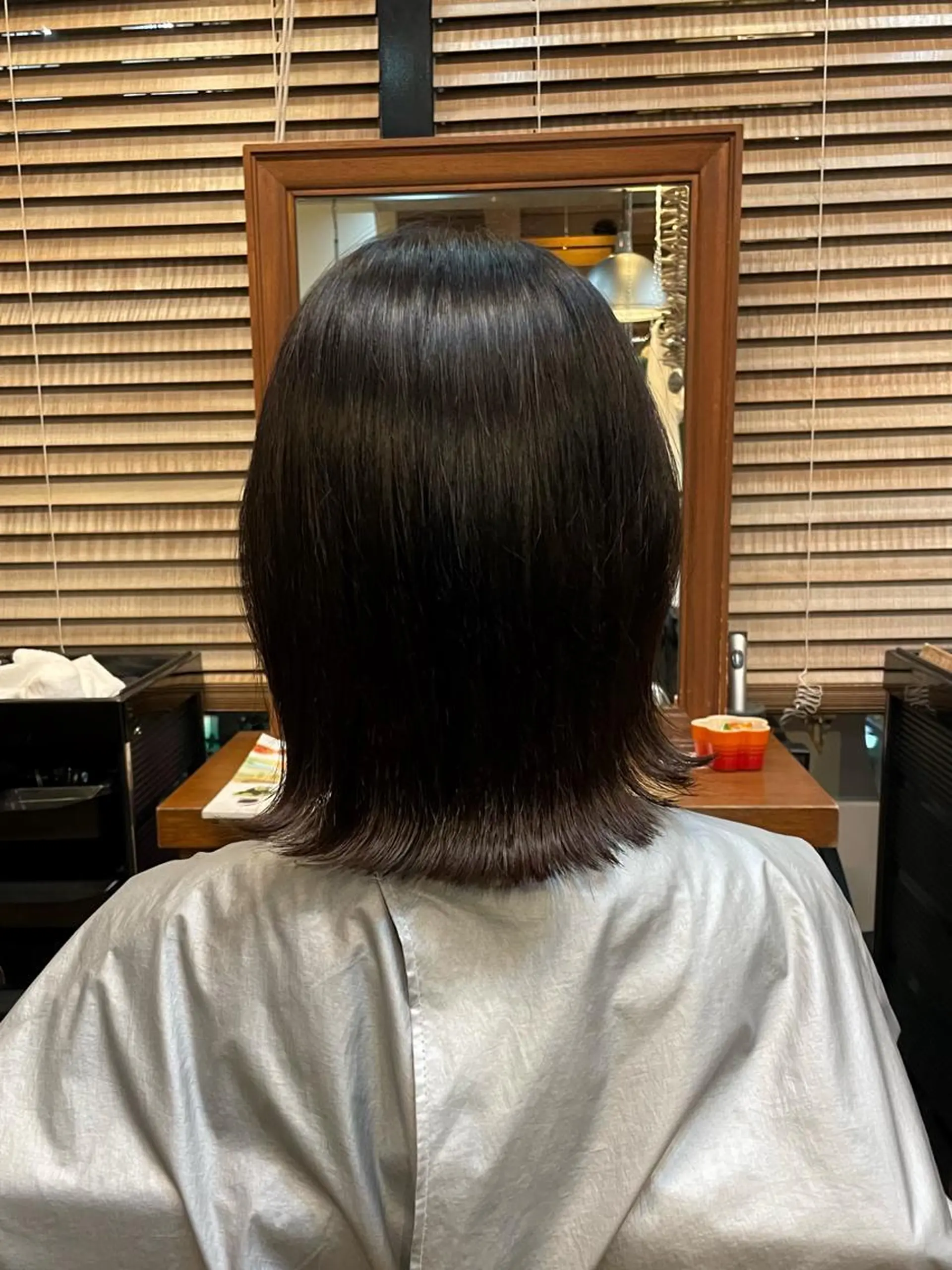 ミディアム 縮毛矯正 佐藤 百葉のヘアスタイル