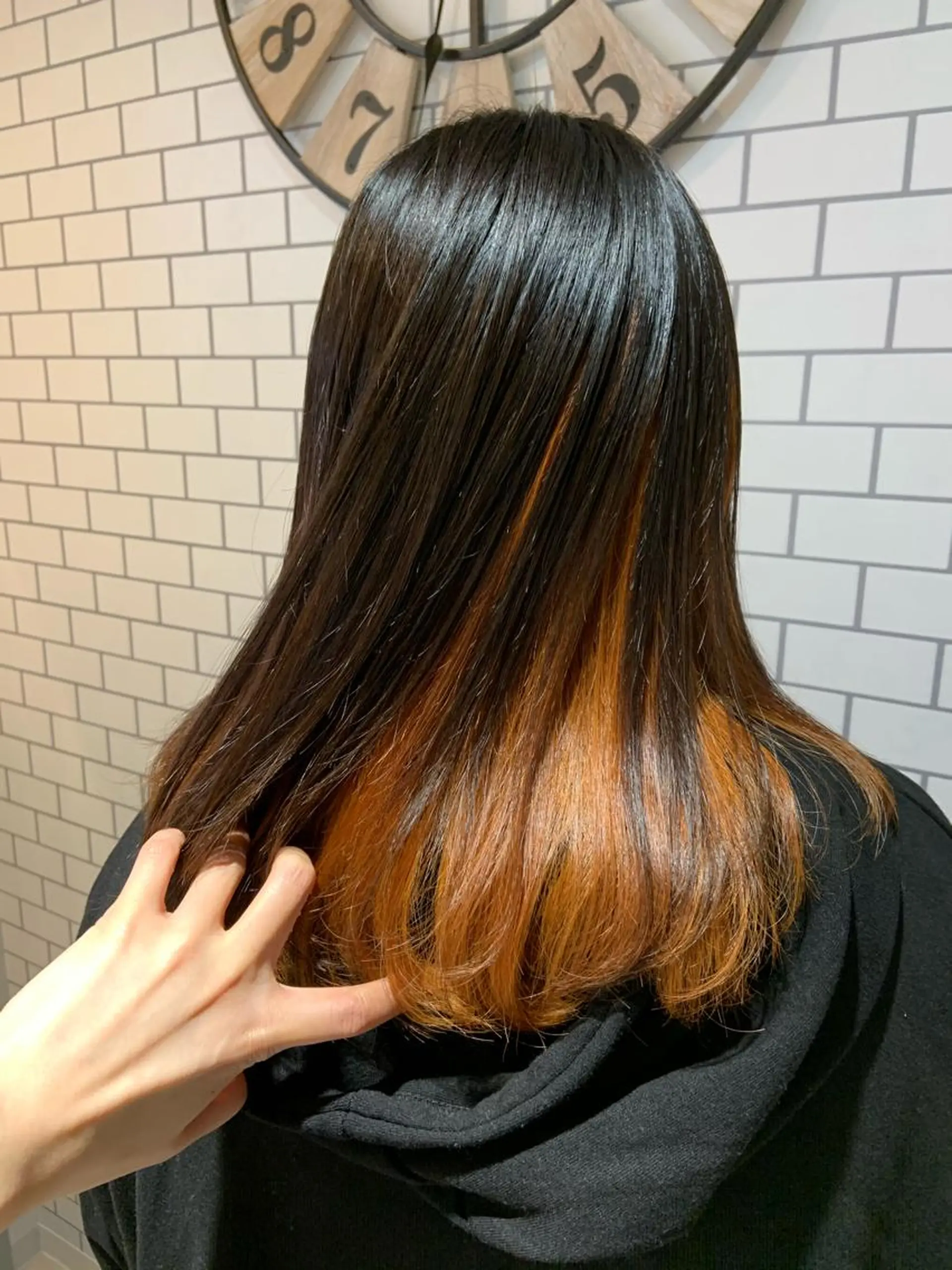 セミロング カラー ヘアアレンジ ブリーチ インナーカラー 韓国hair🦋 Nanaのヘアスタイル