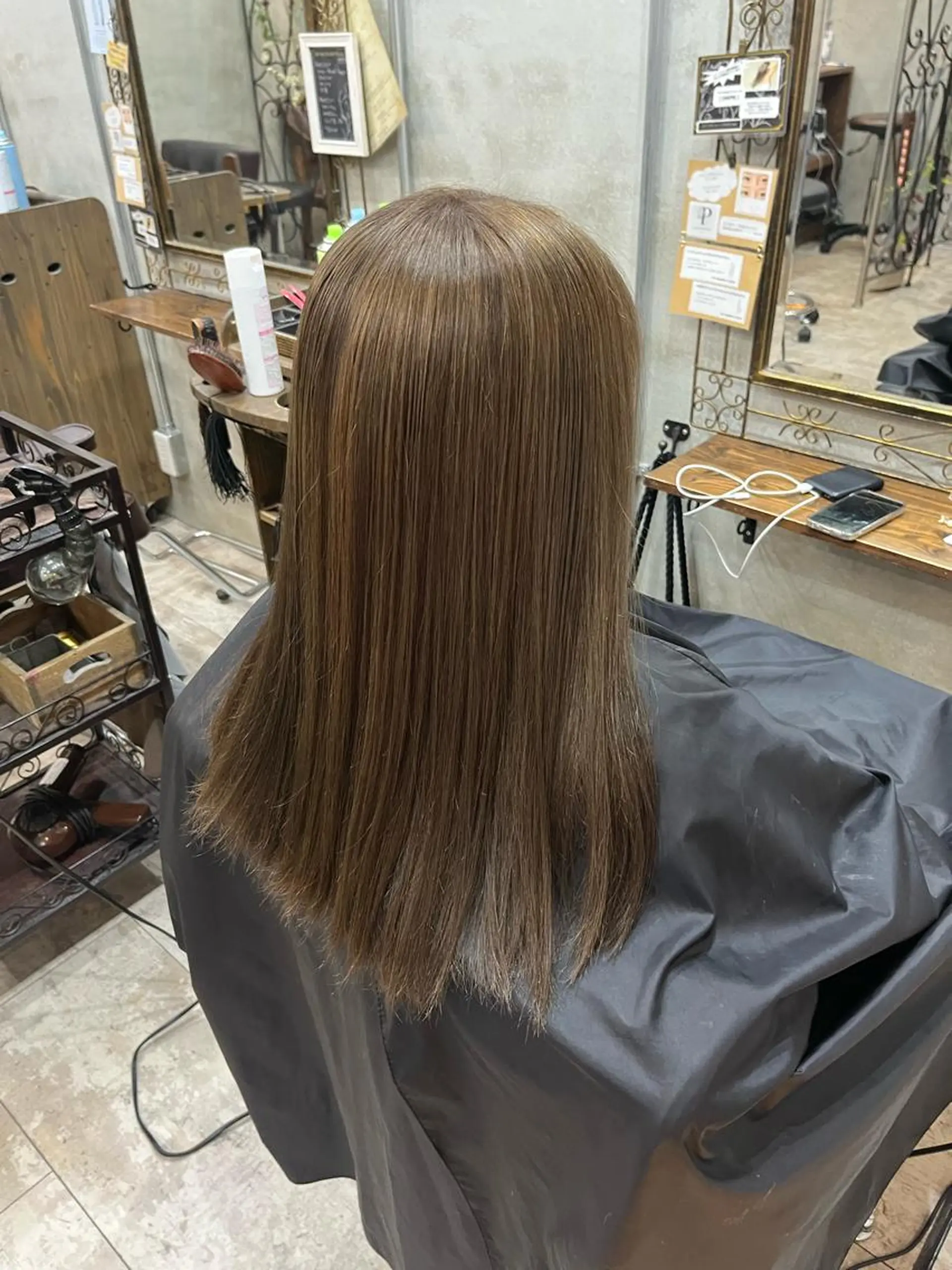 ロング カラー 艶髪/ハイトーン/ ヘアセット/モエノのヘアスタイル