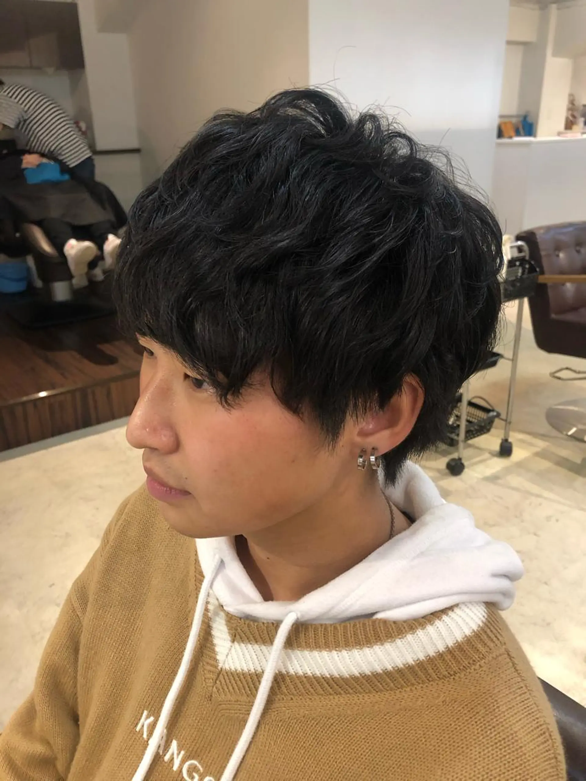 ミディアム パーマ メンズ ミディアムパーマ メンズパーマ 🤍中野 レオ🤍のヘアスタイル