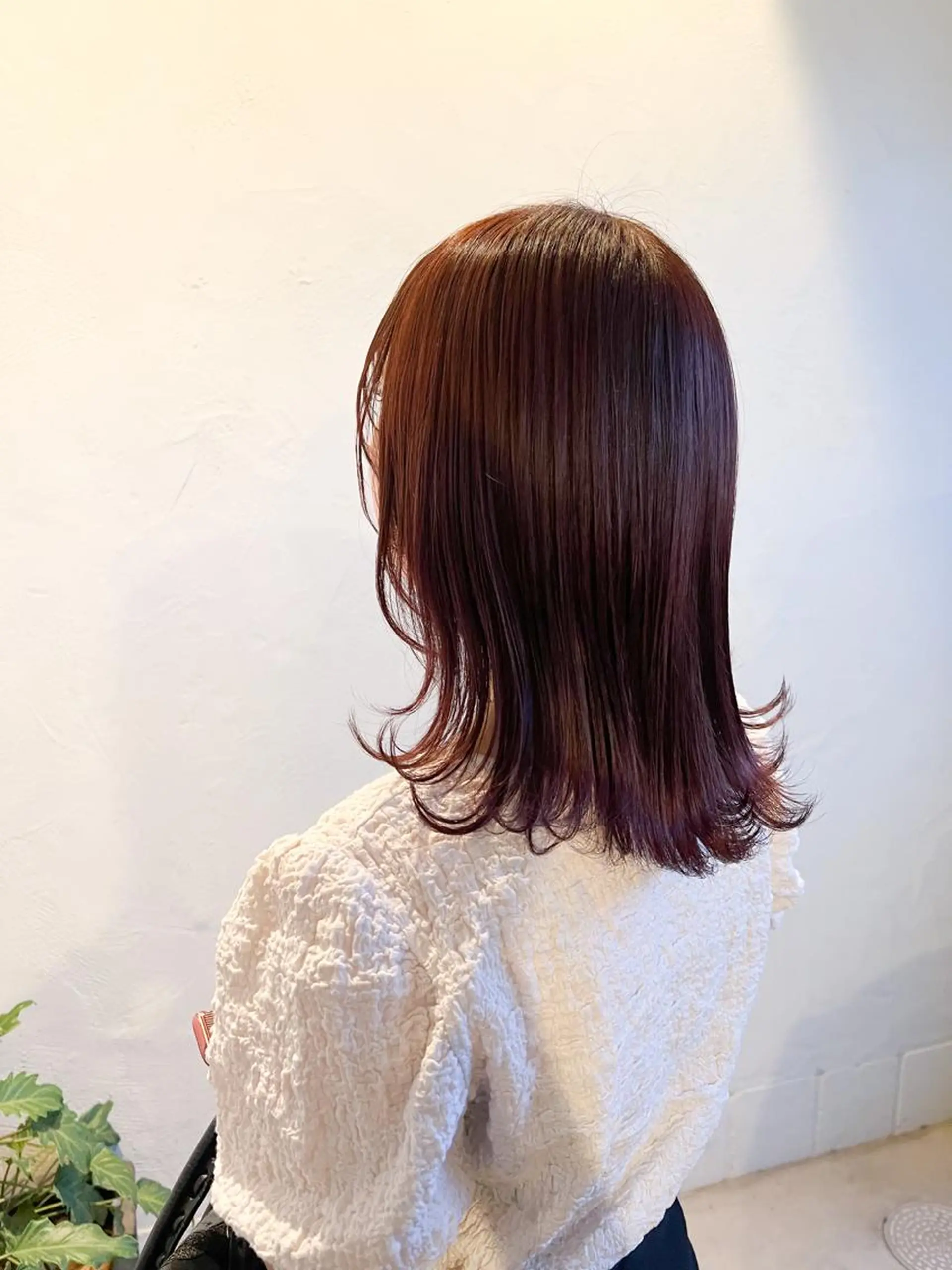 ミディアム カラー 松田 詩奈のヘアスタイル