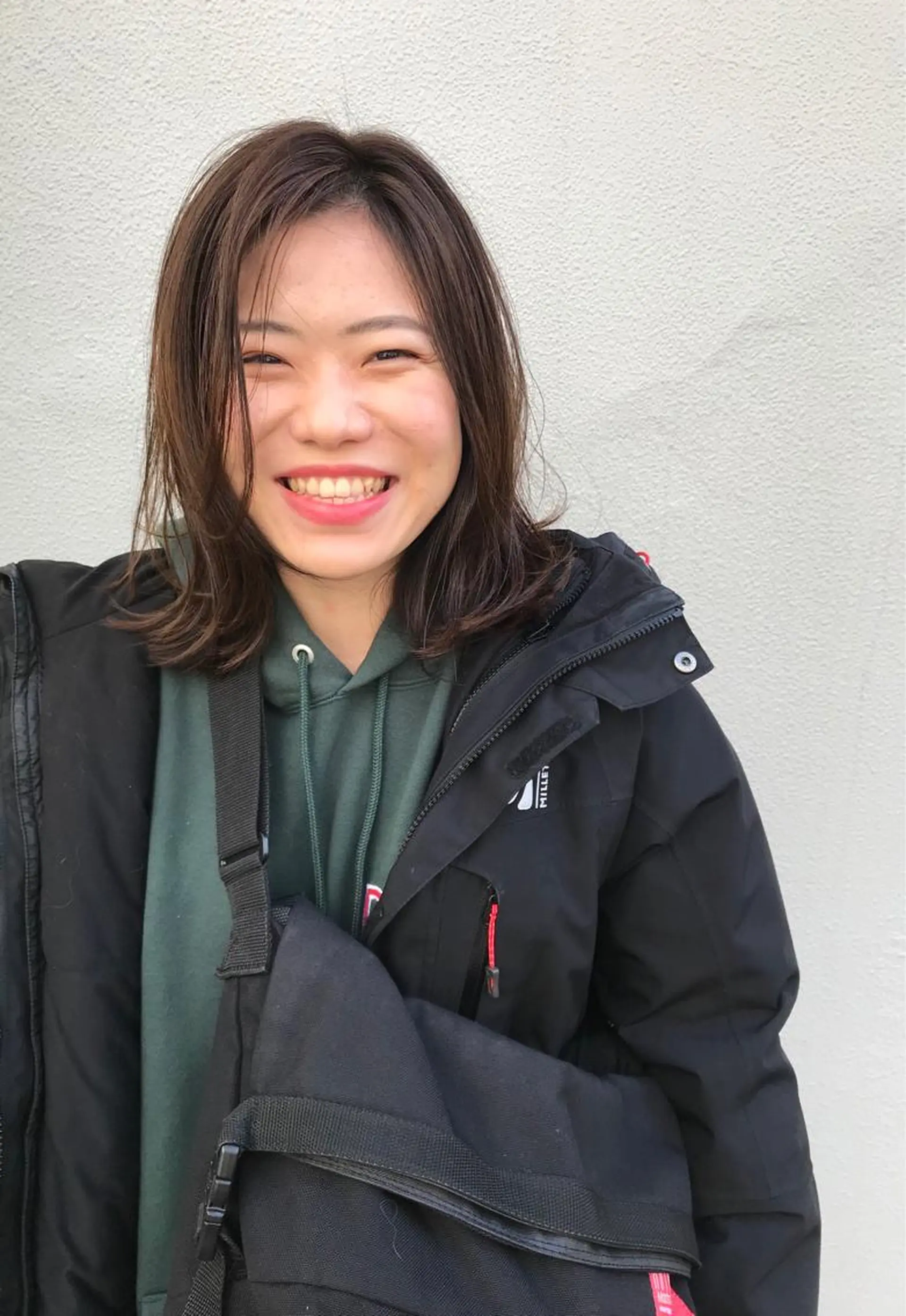 ミディアム カット ヘアカラー 縮毛矯正 トリートメント さの あやねのヘアスタイル