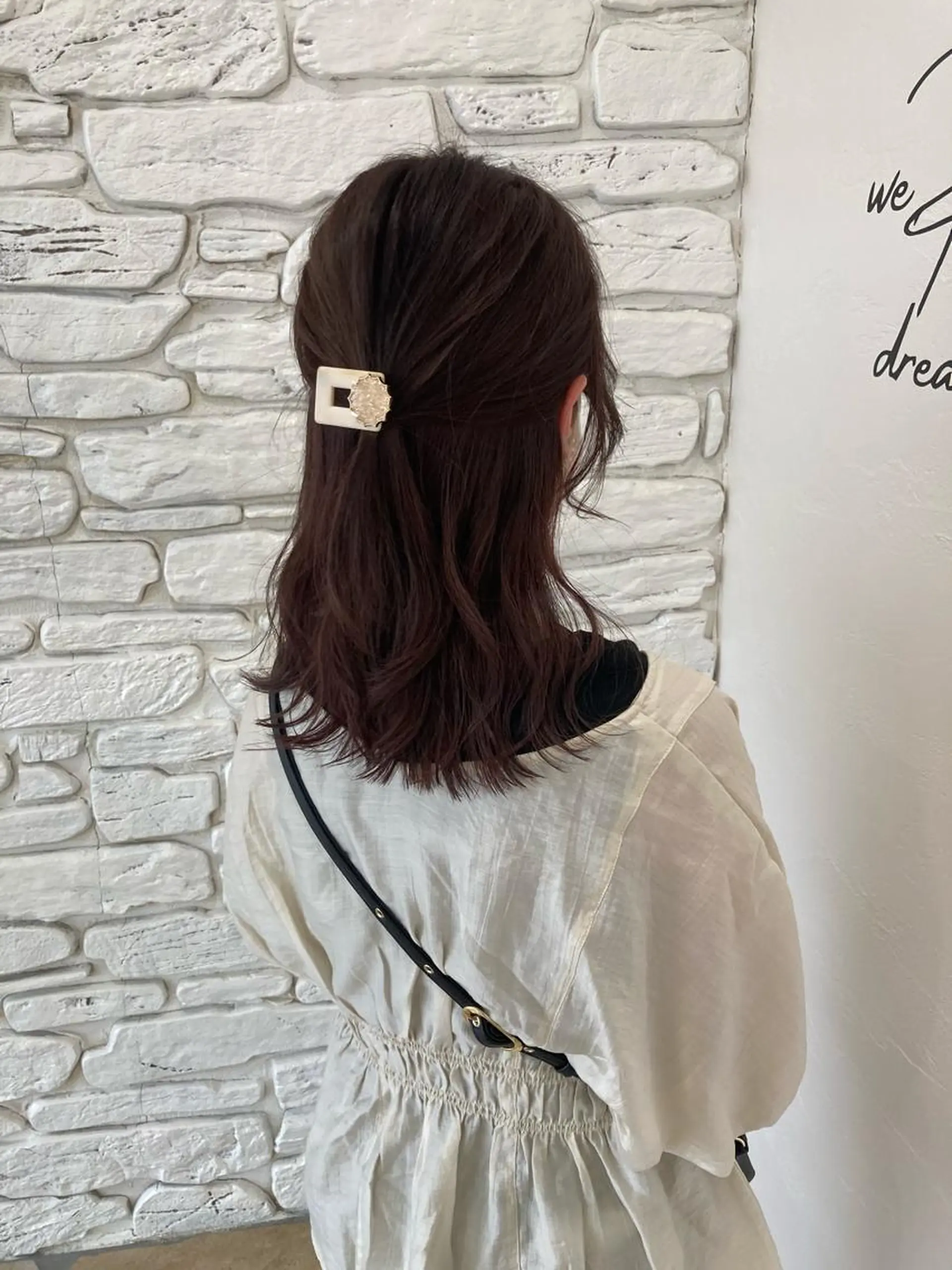 ミディアム 浅岡 のどかのヘアスタイル