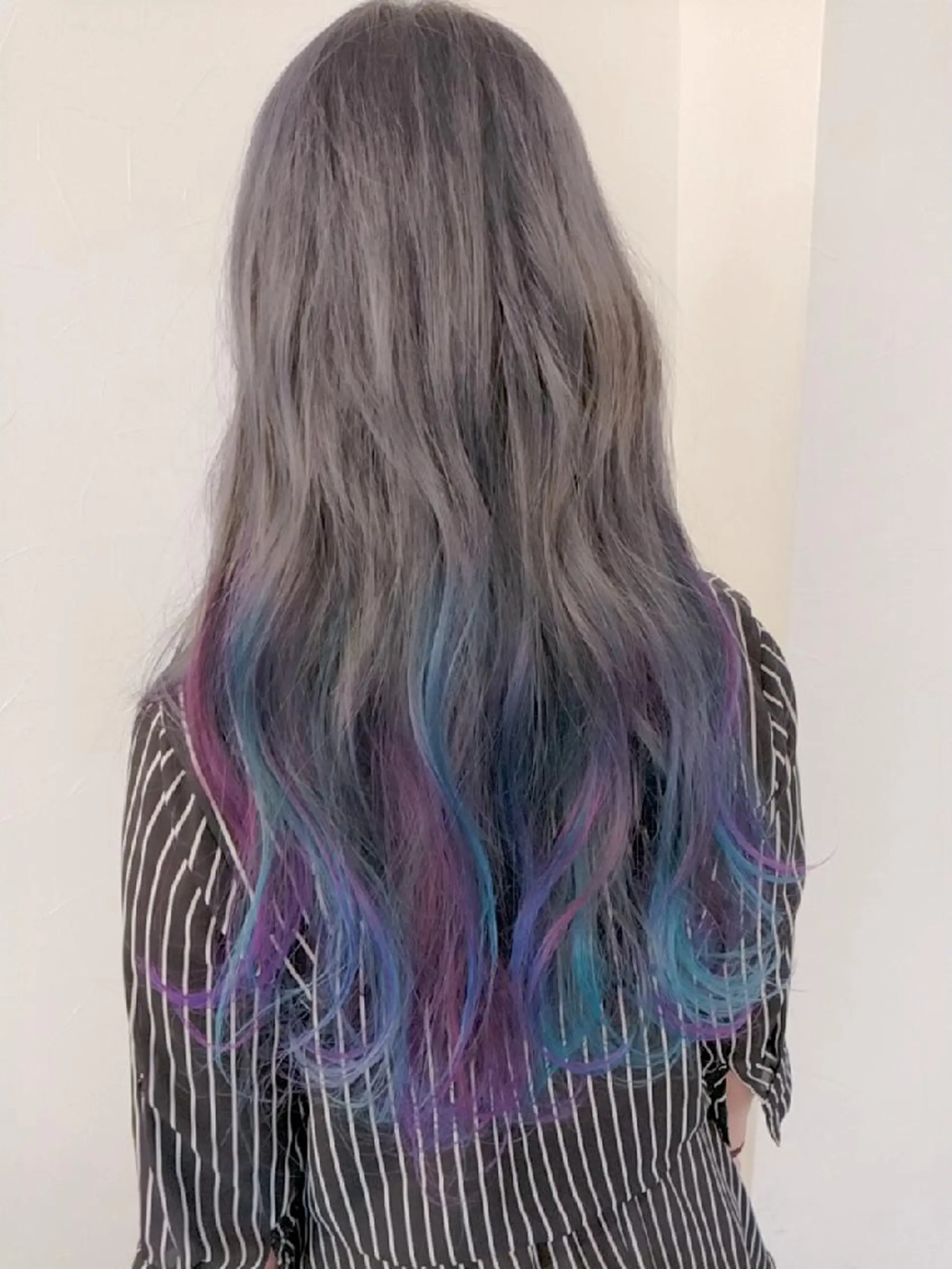 ロング カラー アディクシーカラー バレイヤージュ ブリーチ ブルーカラー ダブルカラー Lilith所属・デザインカラー 髪質改善Lilithのその他イメージ