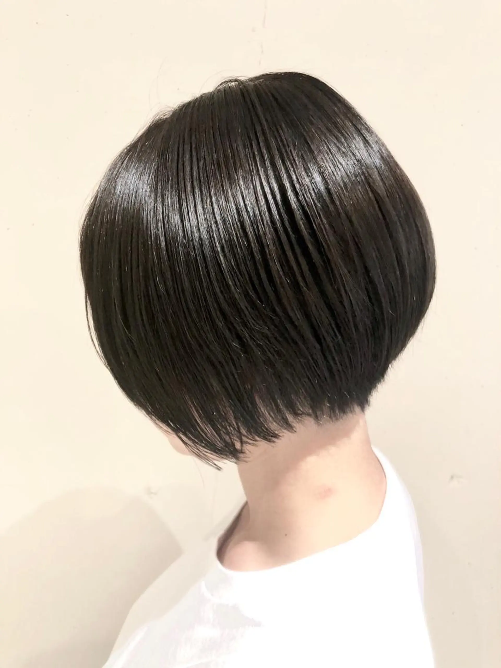 ショート カラー パーマ ヘアアレンジ ブリーチ グラデーションカラー ハイライトカラー 簡単アレンジ ハイライト 【ツヤ髪美容師】 ツダケイスケのヘアスタイル