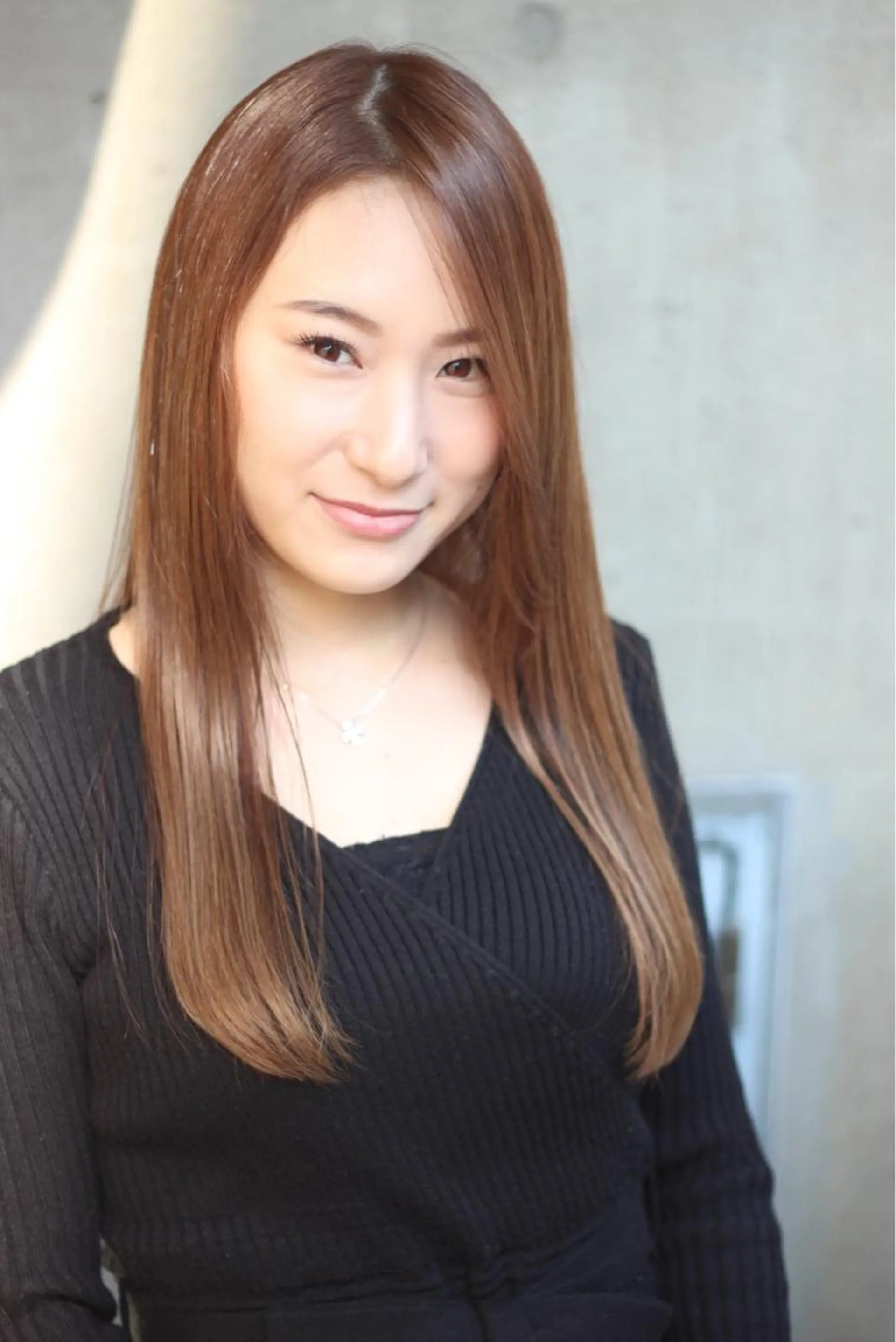 ロング カラー カット ヘアカラー トリートメント 成松 勇治のヘアスタイル