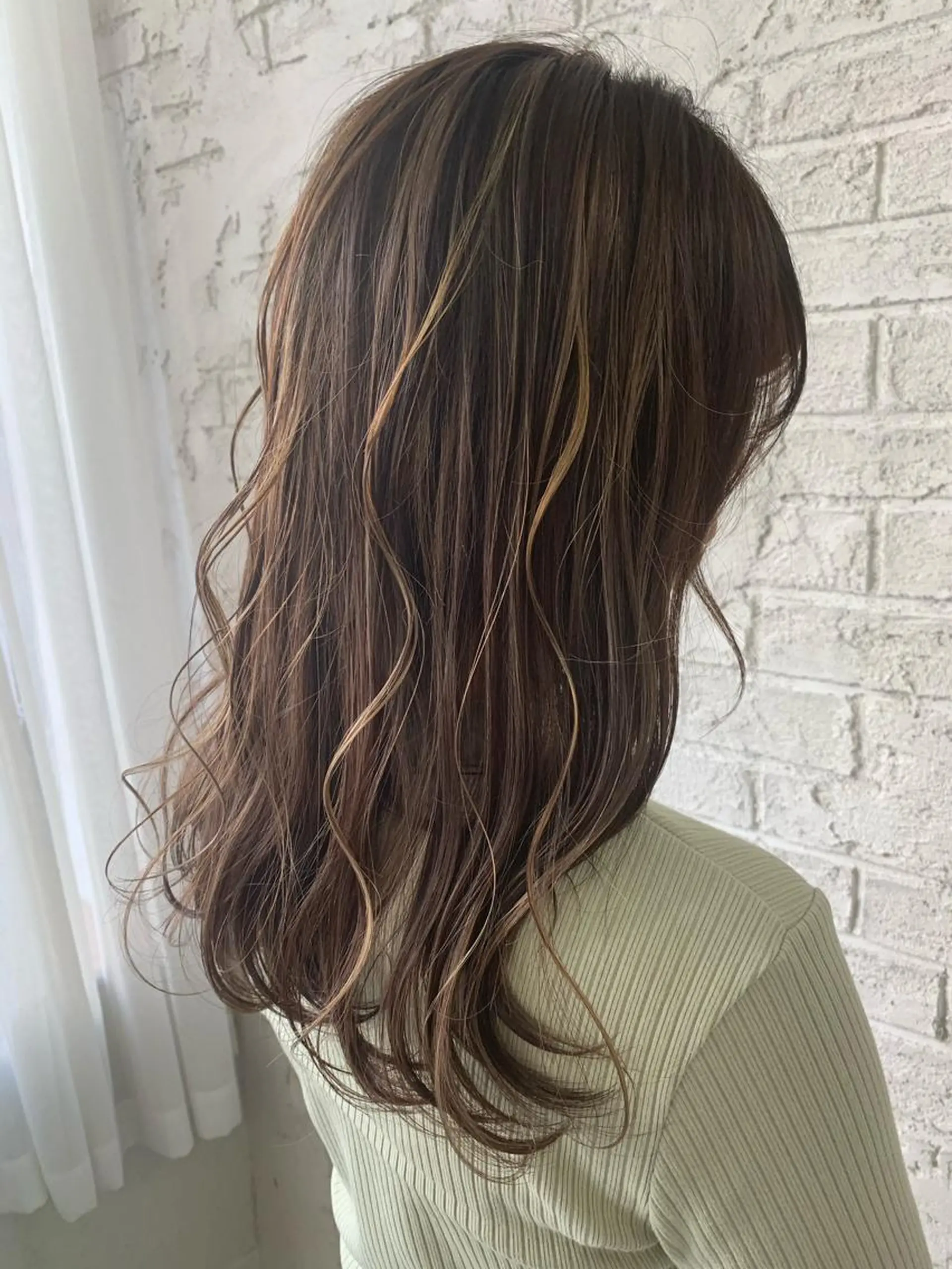 セミロング ハイライト 🇺🇸ハイライト特 化美容師🇺🇸漆沢のヘアスタイル