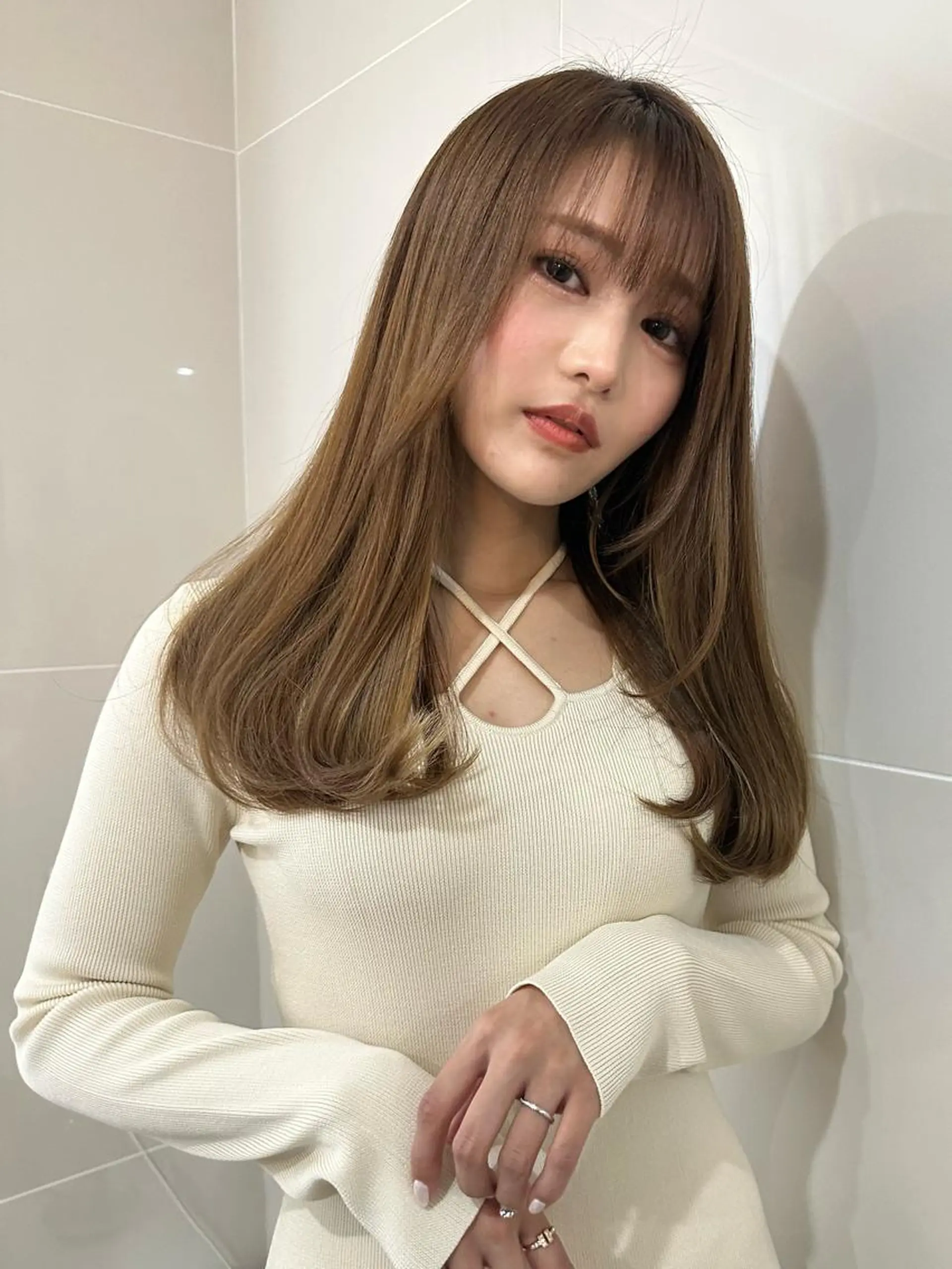 セミロング 小顔カット✨ 透明感カラー/村上のヘアスタイル