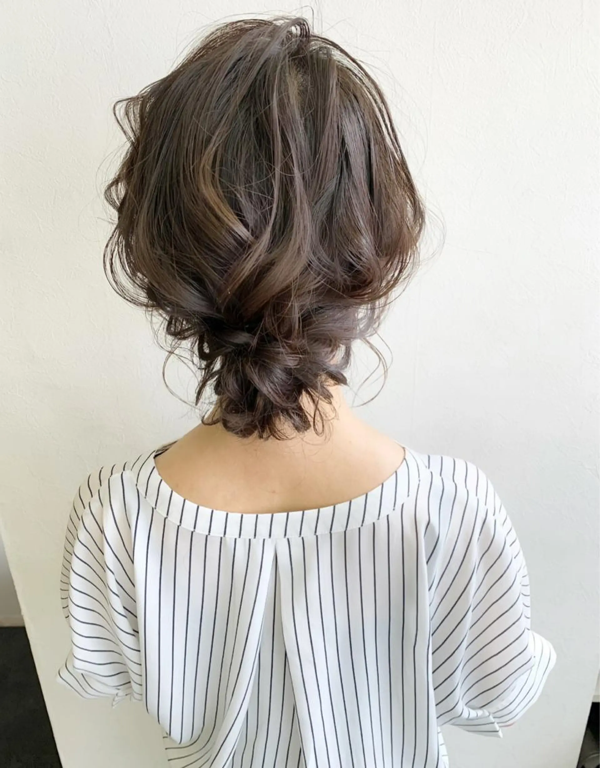 ヘアアレンジ ローシニヨン HAIR MAKE Riza所属・谷口 弥生のヘアスタイル