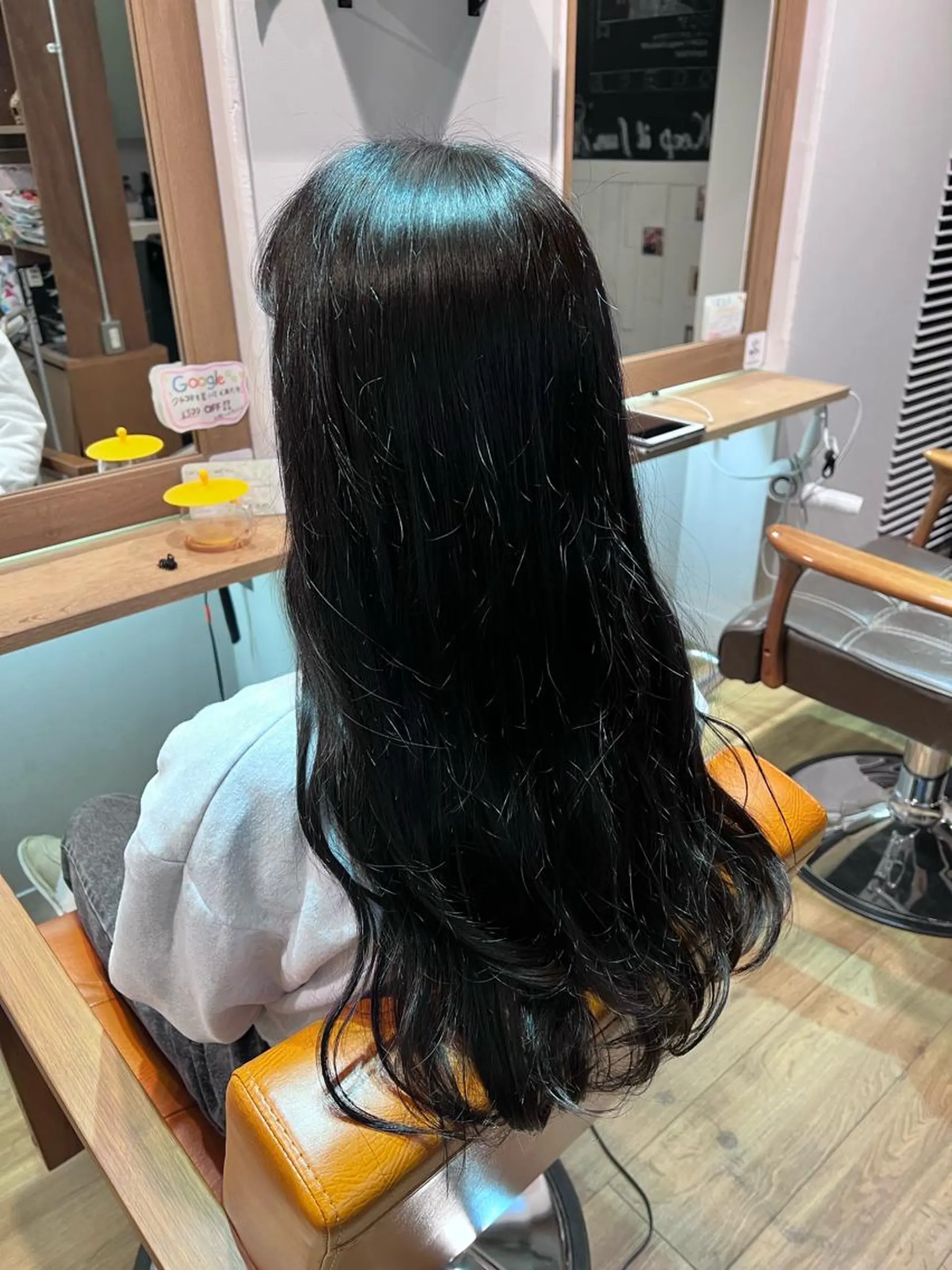 ロング カラー ヘアカラー トリートメント ツキダテ ユイのヘアスタイル