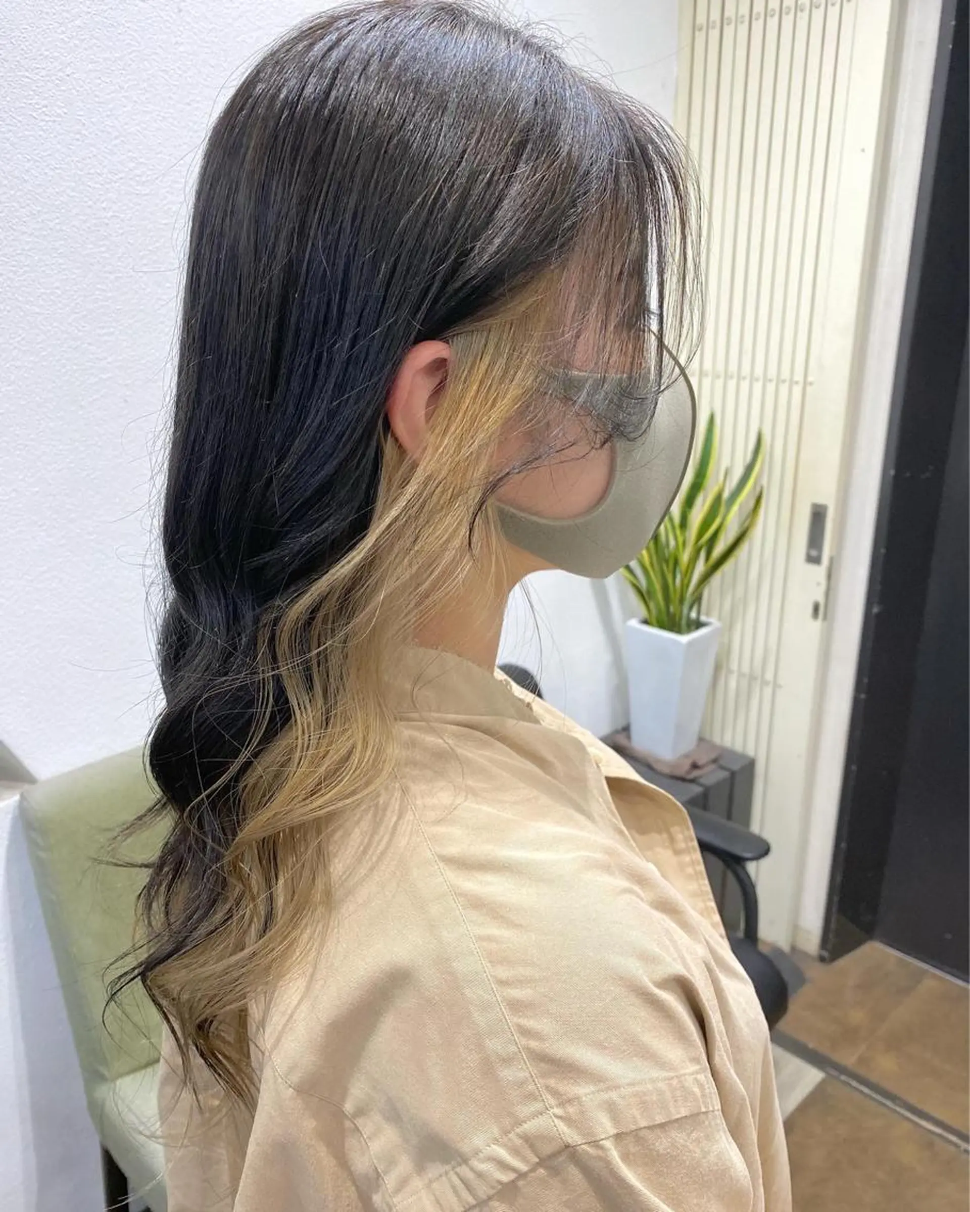 セミロング カラー GiseL アンリのヘアスタイル