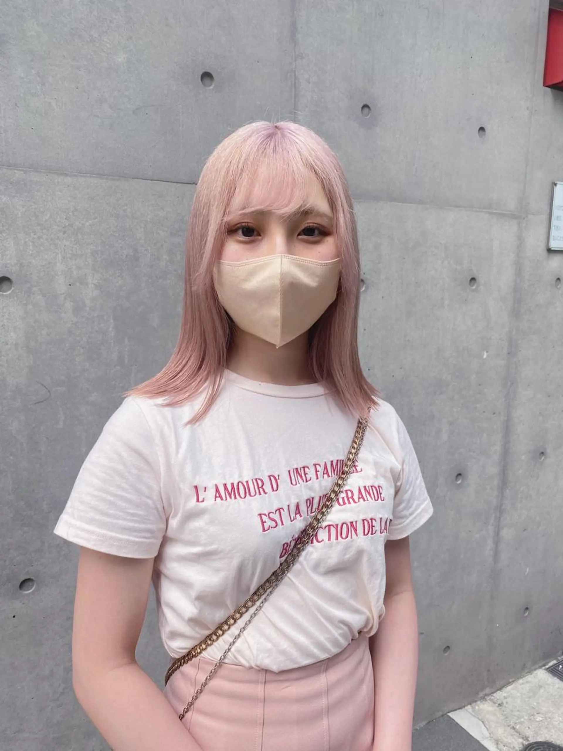 ミディアム カラー 切りっぱなしボブ ピンクカラー ボブ カット ヘアカラー トリートメント 鈴木/ニュアンス パーマ/メンズのヘアスタイル