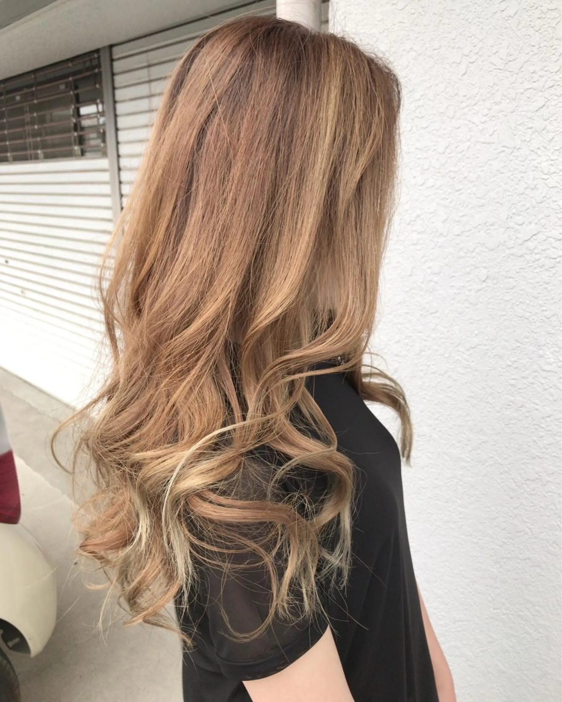 ロング カラー レイヤーカット匠 イソザキノリユキのヘアスタイル