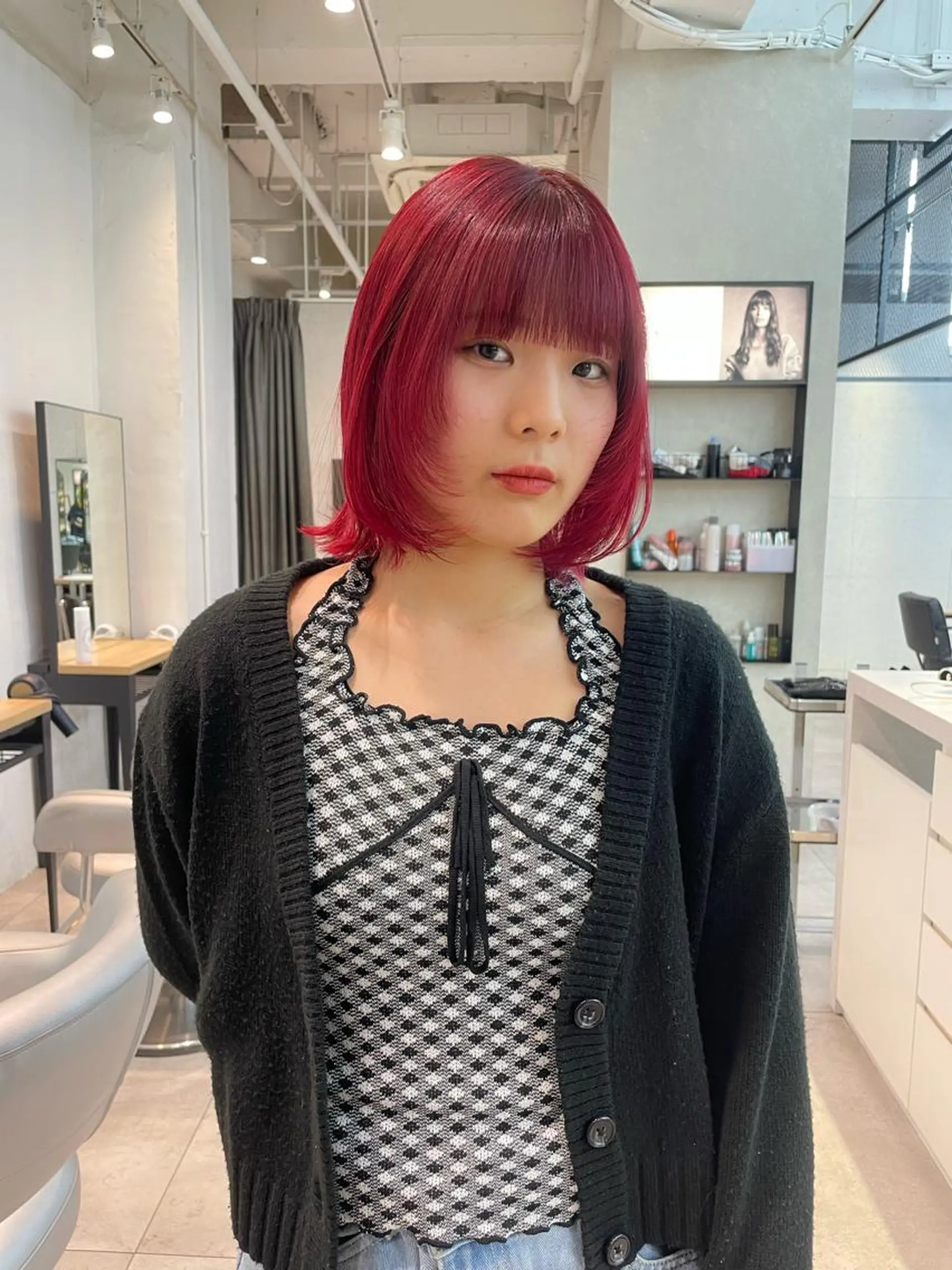 ミディアム カット 🎀ボブ＋ハイトーン シュカ👶🏻のヘアスタイル