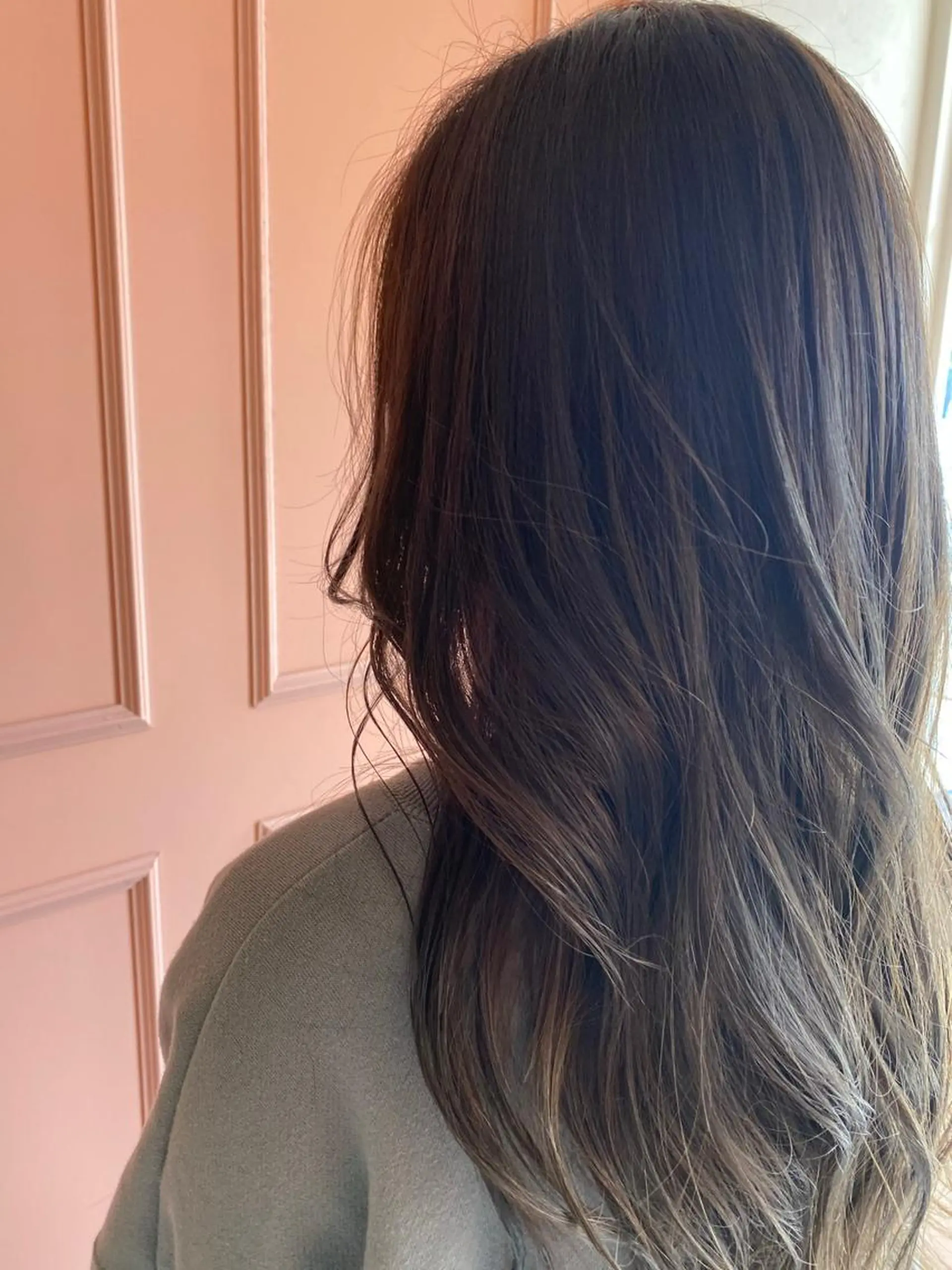 セミロング 三宅 涼馬のヘアスタイル