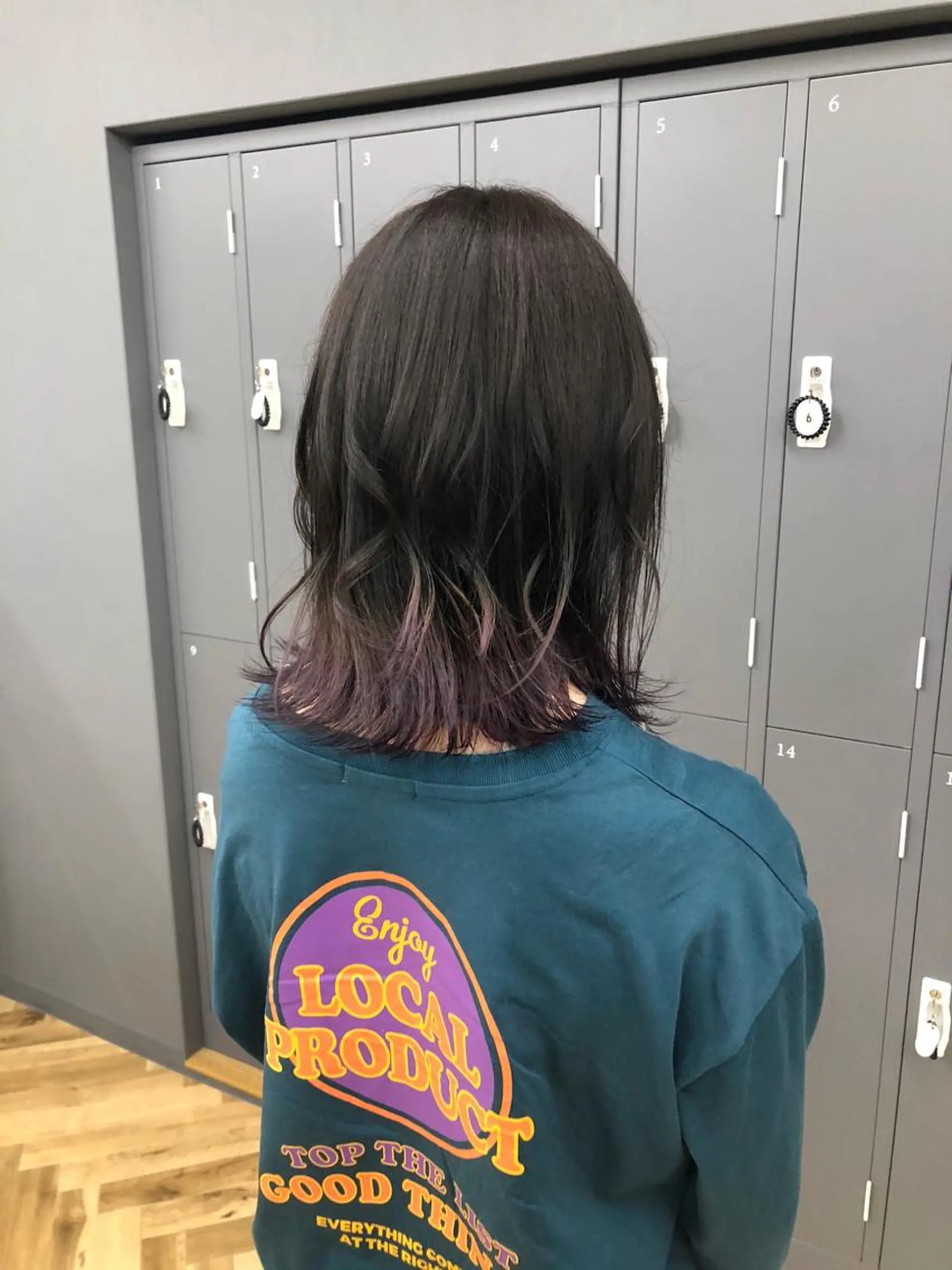 ミディアム カラー バイオレットカラー GIEN 末吉 海斗のヘアスタイル