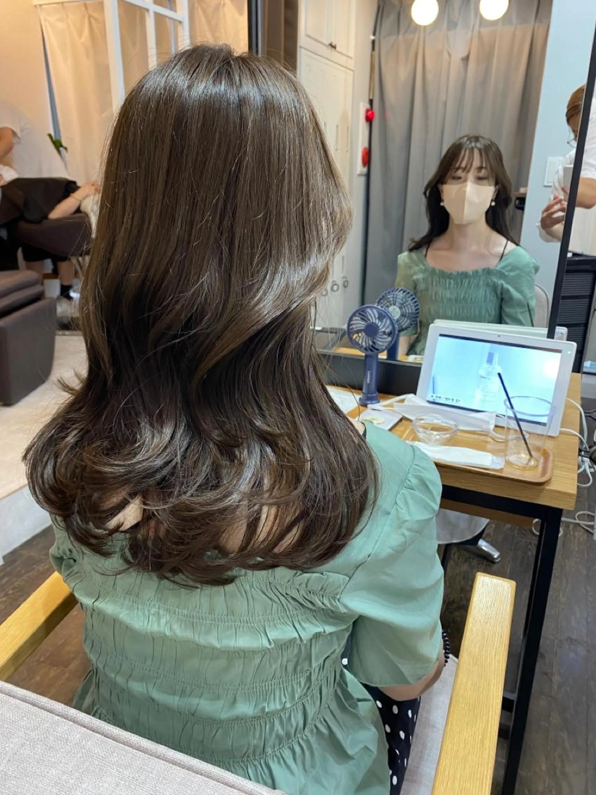 セミロング カラー ヘアアレンジ 透明感カラー グレージュ くびれヘア ナカジマ ボブ/レイヤーのヘアスタイル