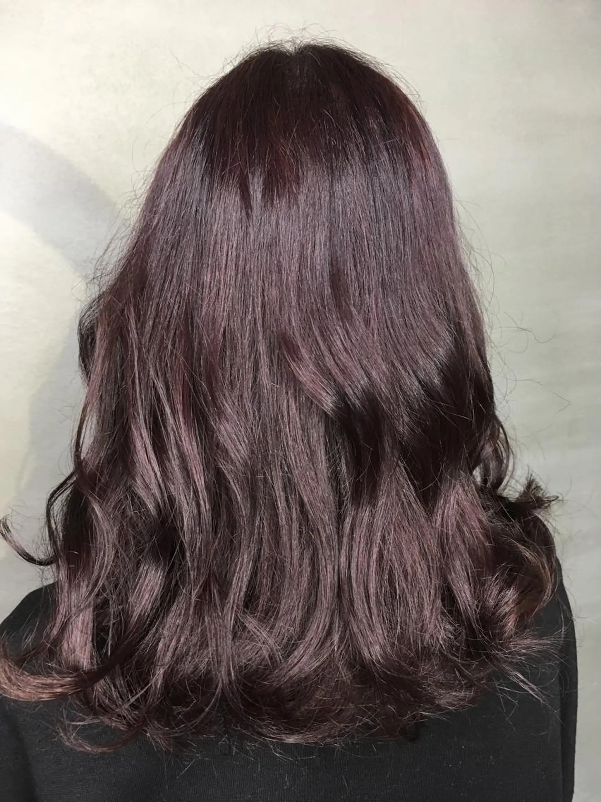 セミロング カラー ラベンダーカラー くまがい みゆ【edge.】のヘアスタイル