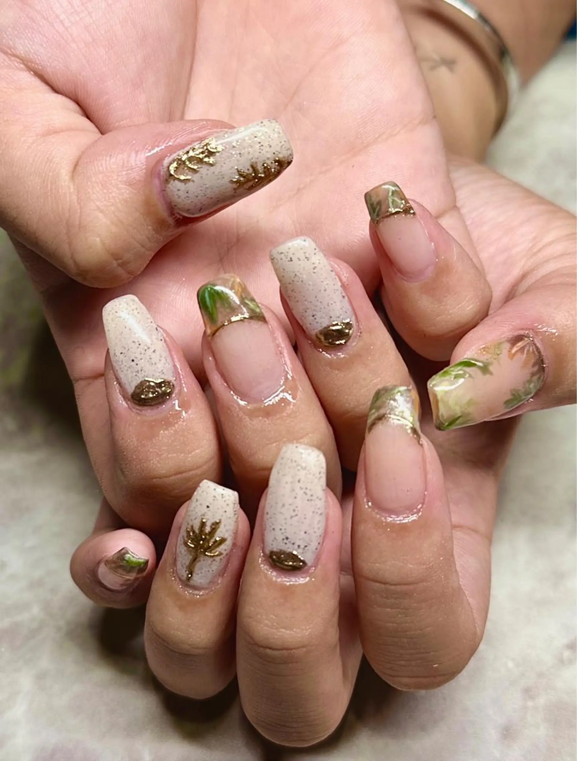 ネイル ハンドネイル Designer EGGのマツエク・マツパデザイン