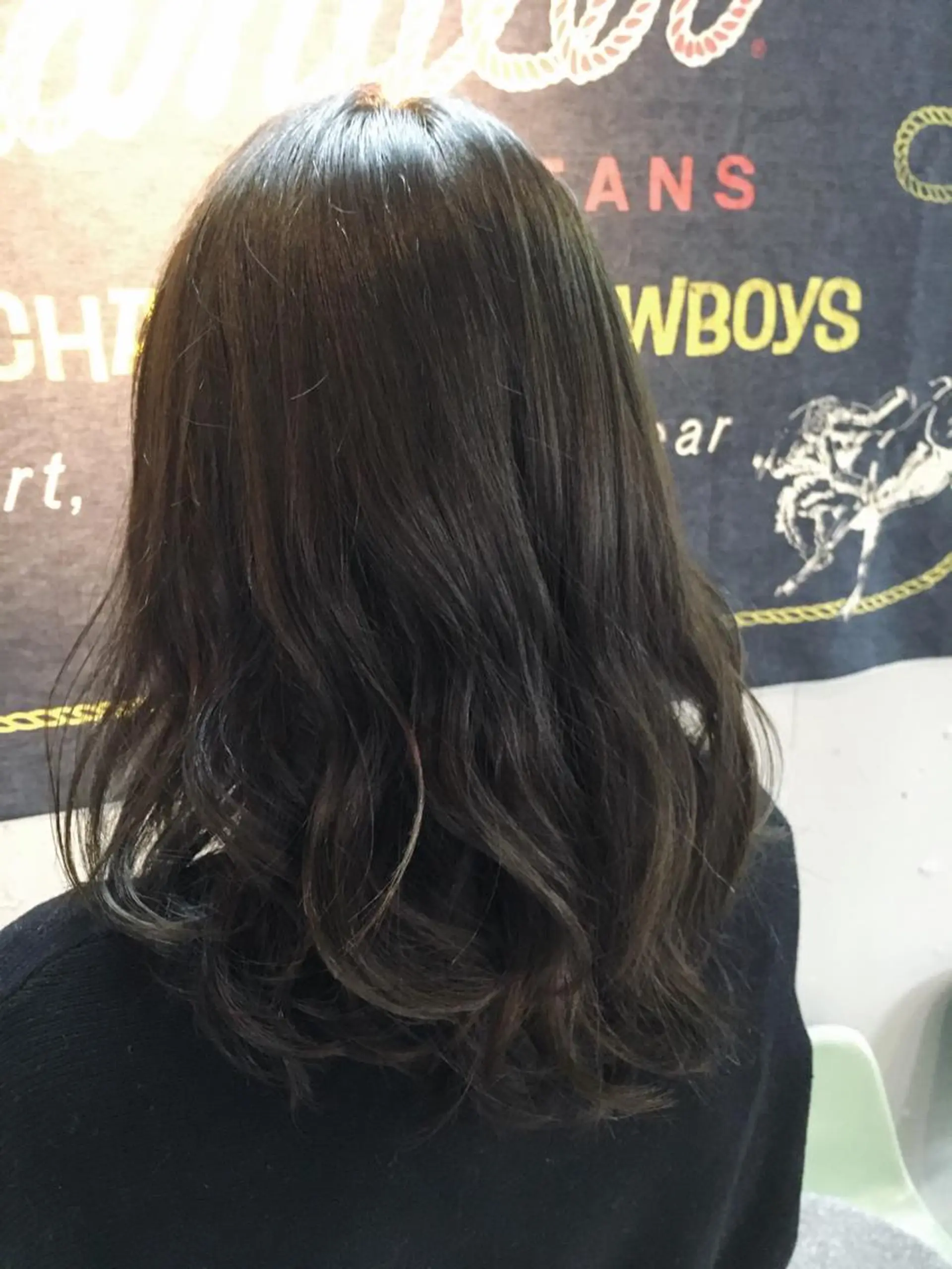 セミロング カラー パーマ アッシュ 代表 中島貴志のヘアスタイル