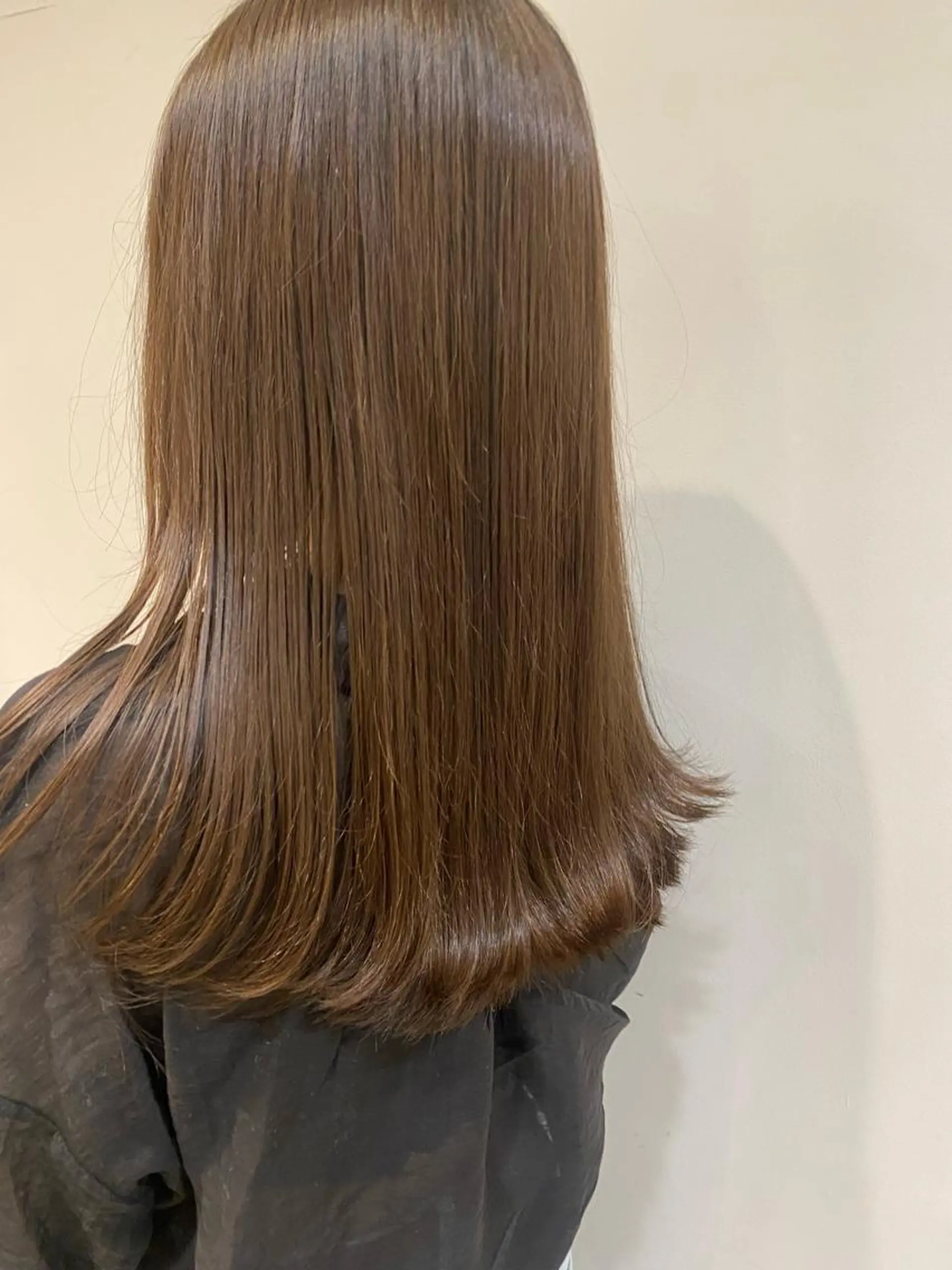 セミロング 透明感カラー/似合わ せカット/大島実加永のヘアスタイル