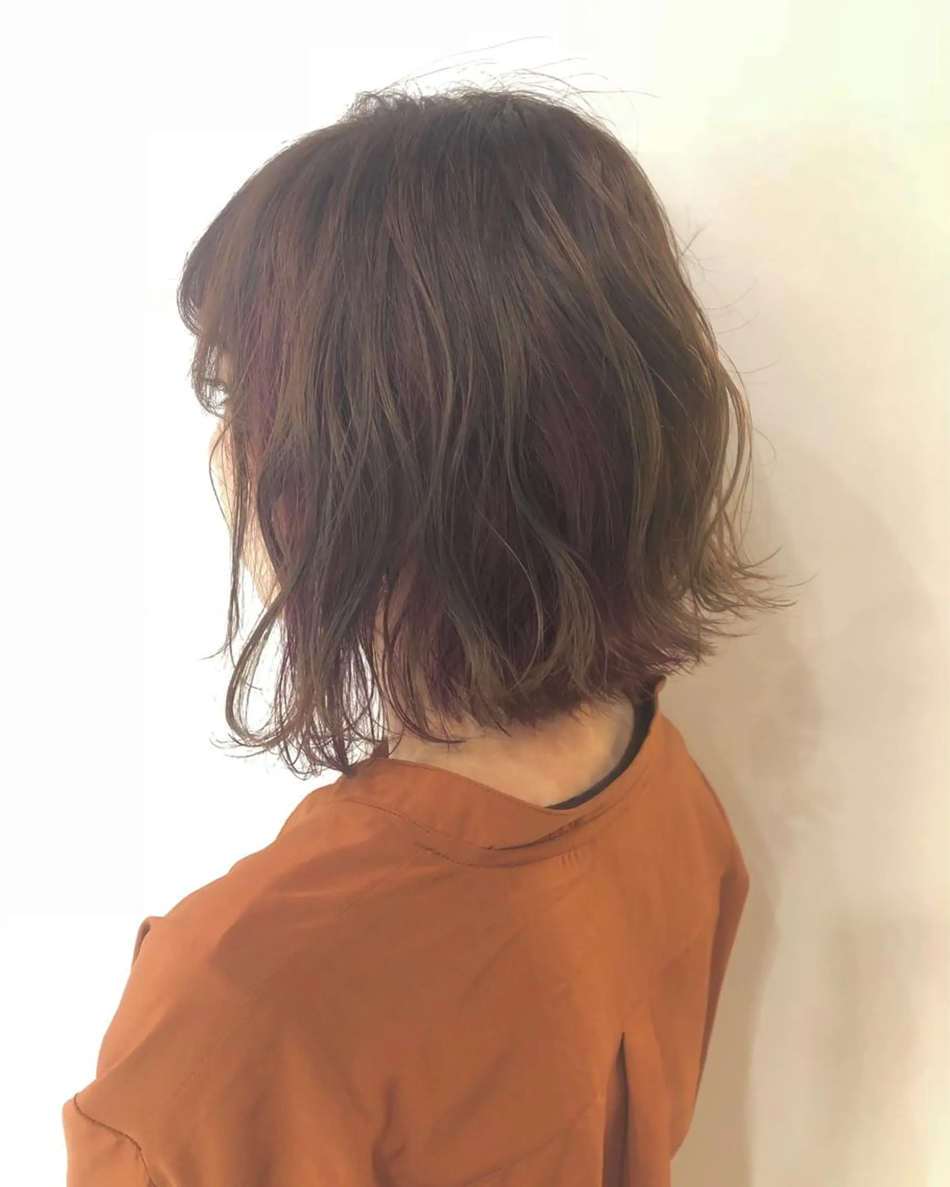 ショート カラー アッシュ ベージュカラー インナーカラー ピンクカラー ピンクパープル 女性リピ90%🍨 🩷佐藤みずきのヘアスタイル