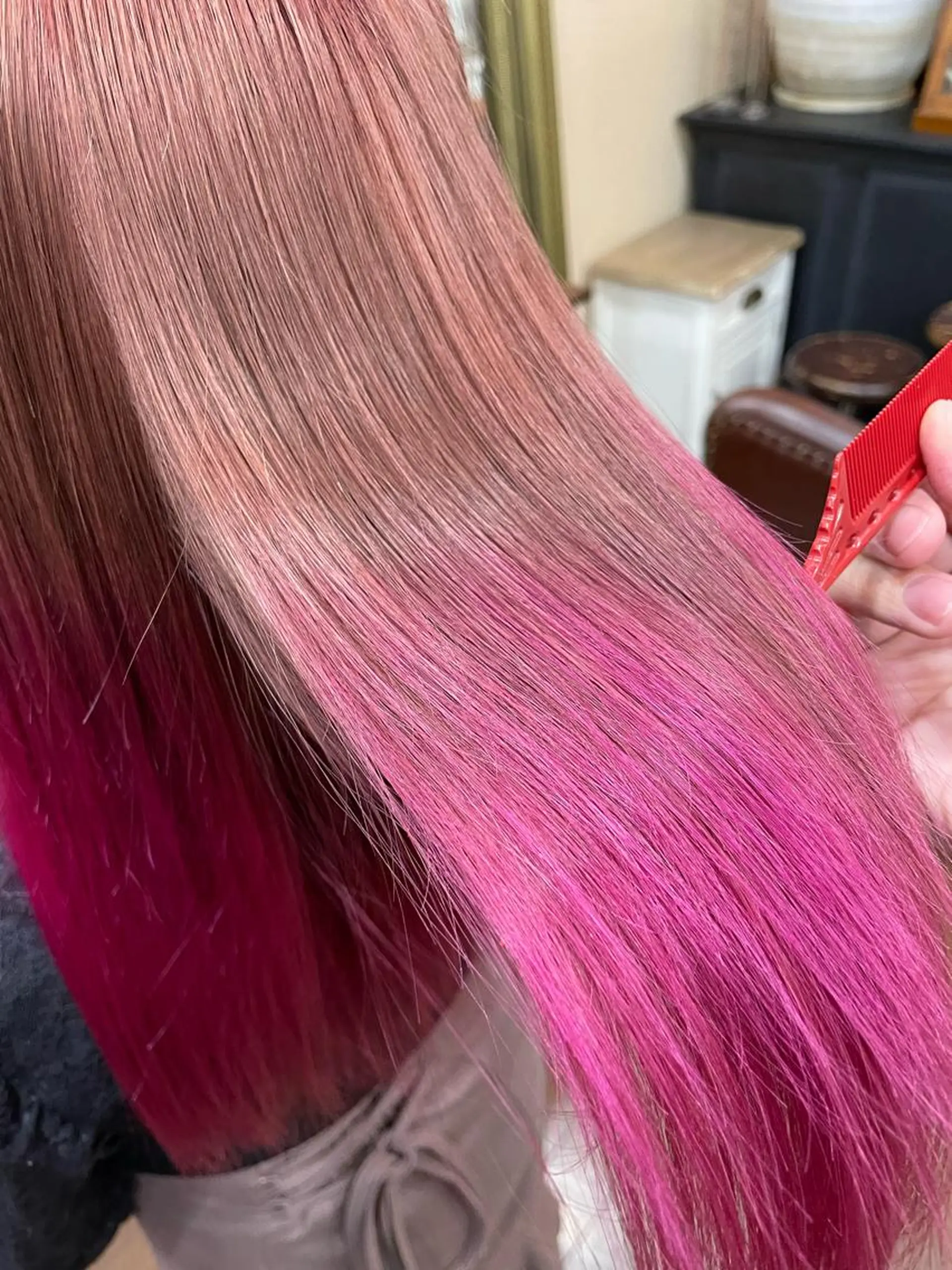 ロング 由谷 祥伍のヘアスタイル