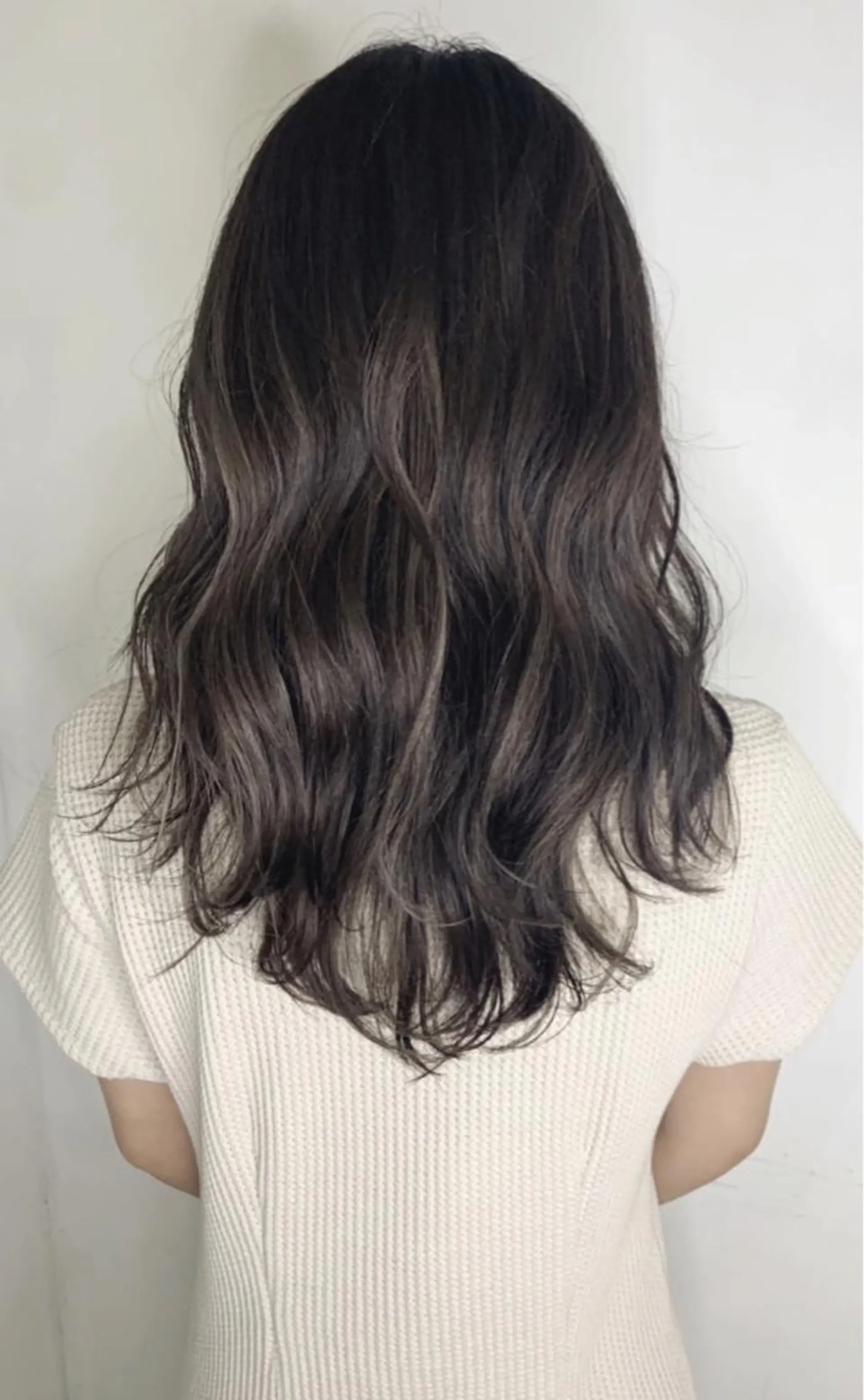セミロング カラー アッシュ バレイヤージュ ブリーチ デザインカラー グレージュ トリートメント 京都大人女性ショート 徒歩1分/秋山のヘアスタイル