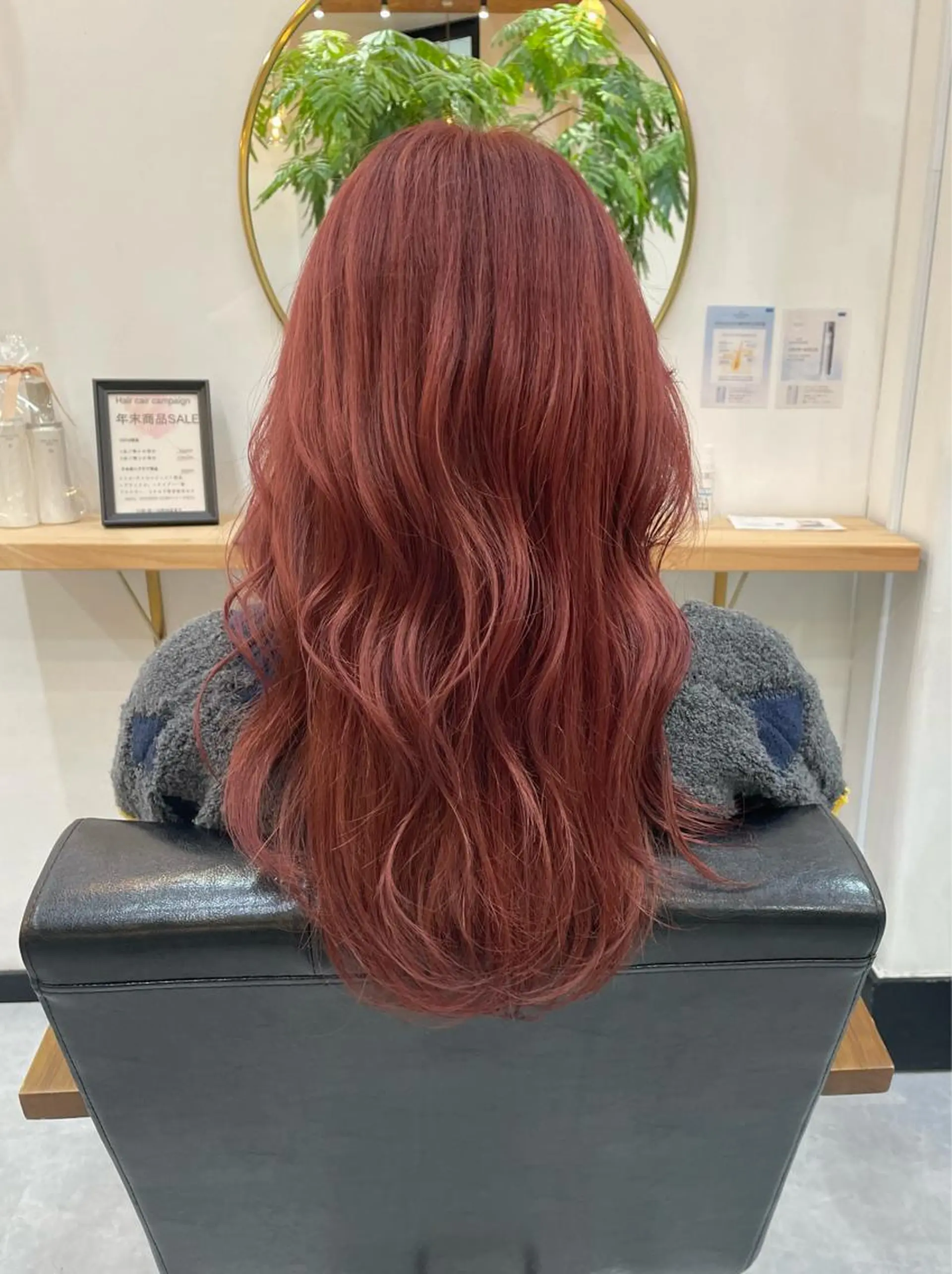 セミロング カラー 高梨 菜々のヘアスタイル