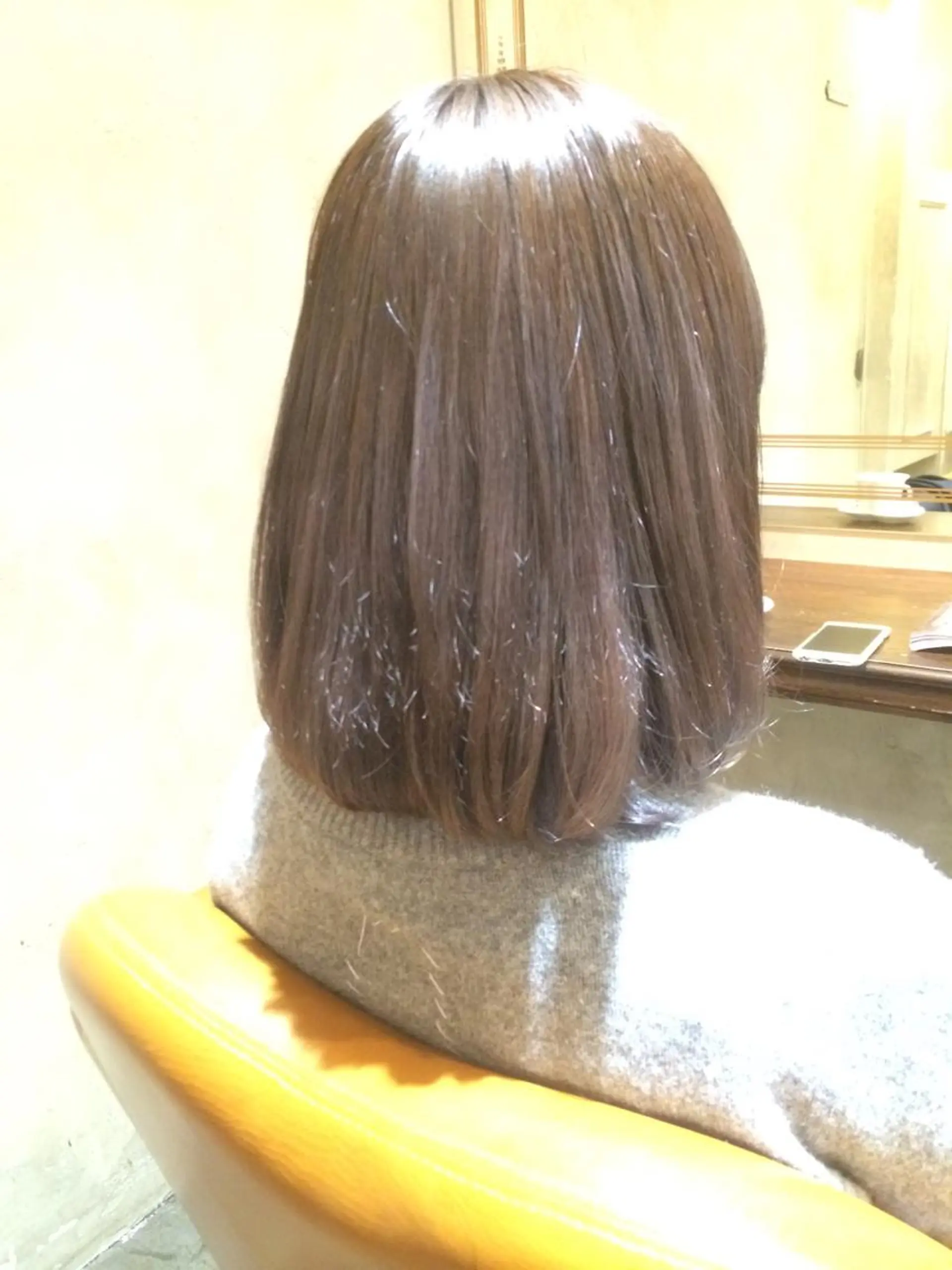 ミディアム カラー ベージュカラー ダブルカラー サロンドミルク 原宿のヘアスタイル